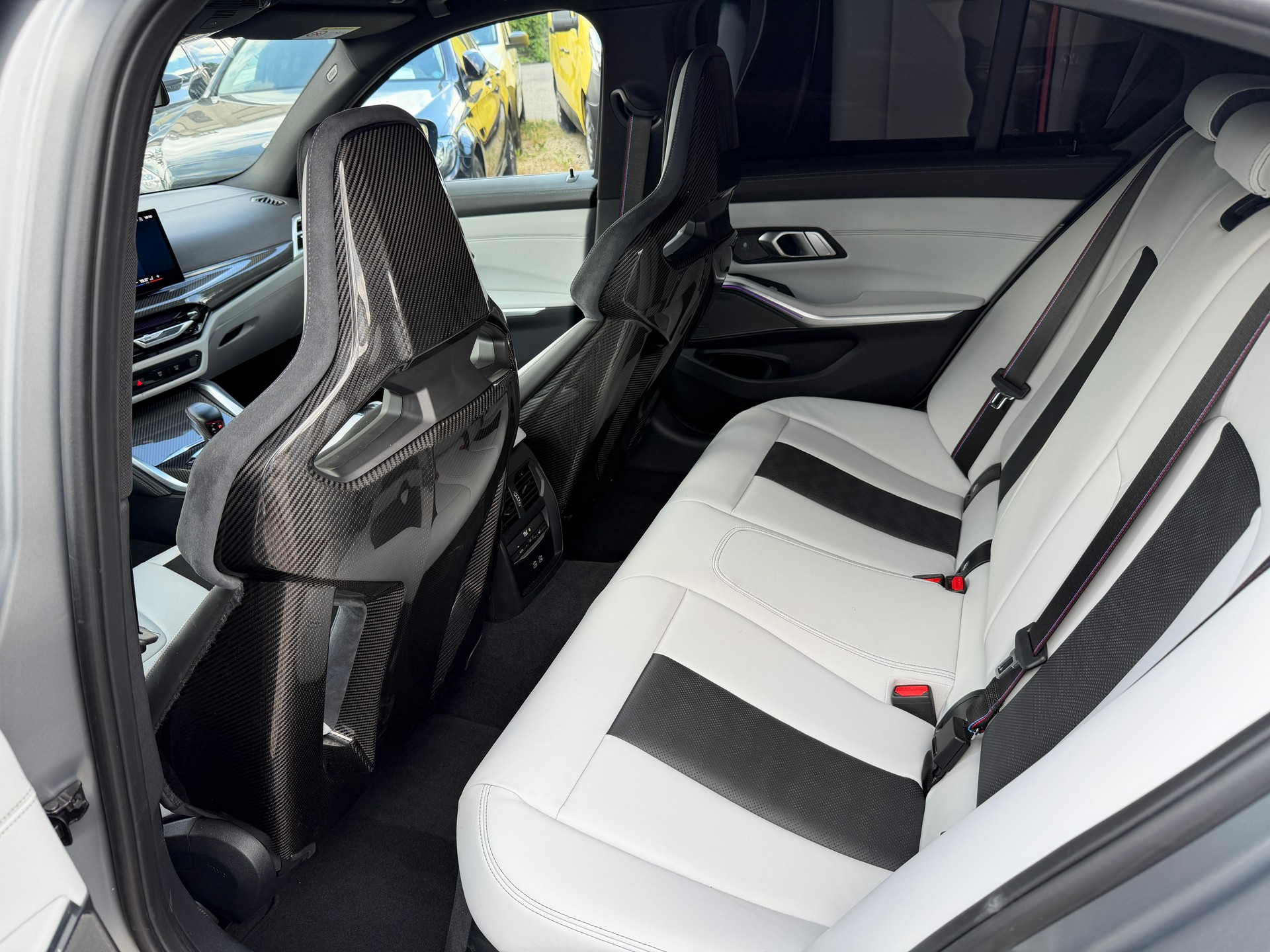BMW M3 Competition M xDrive-image-10