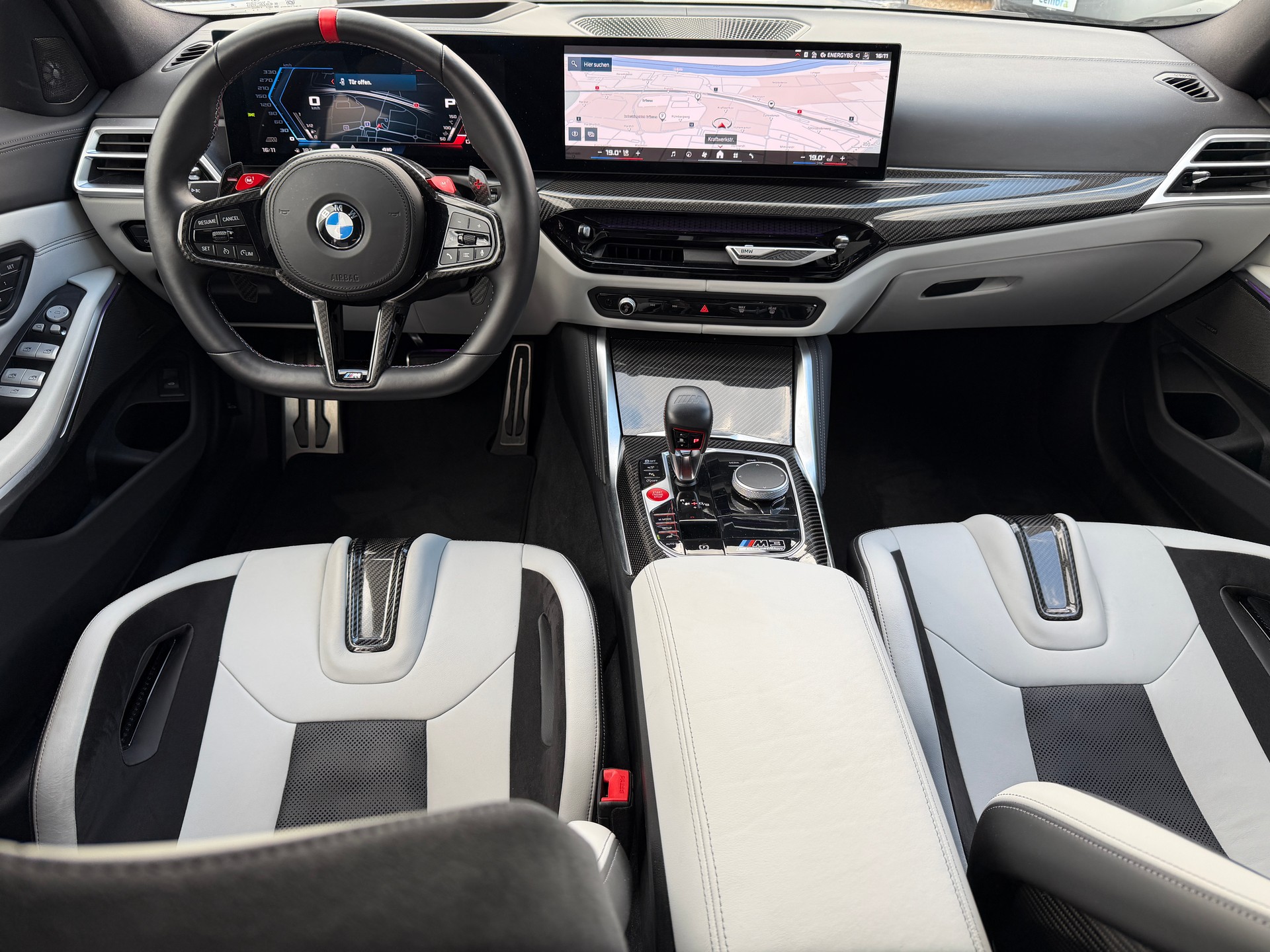 BMW M3 Competition M xDrive-showroom-element-1