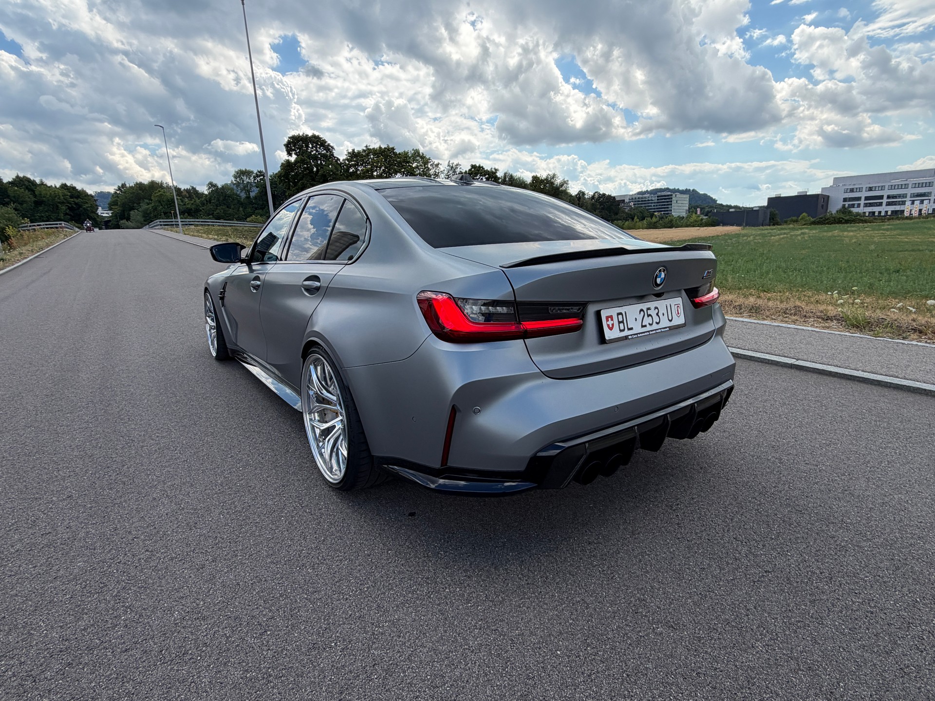 BMW M3 Competition M xDrive-image-9