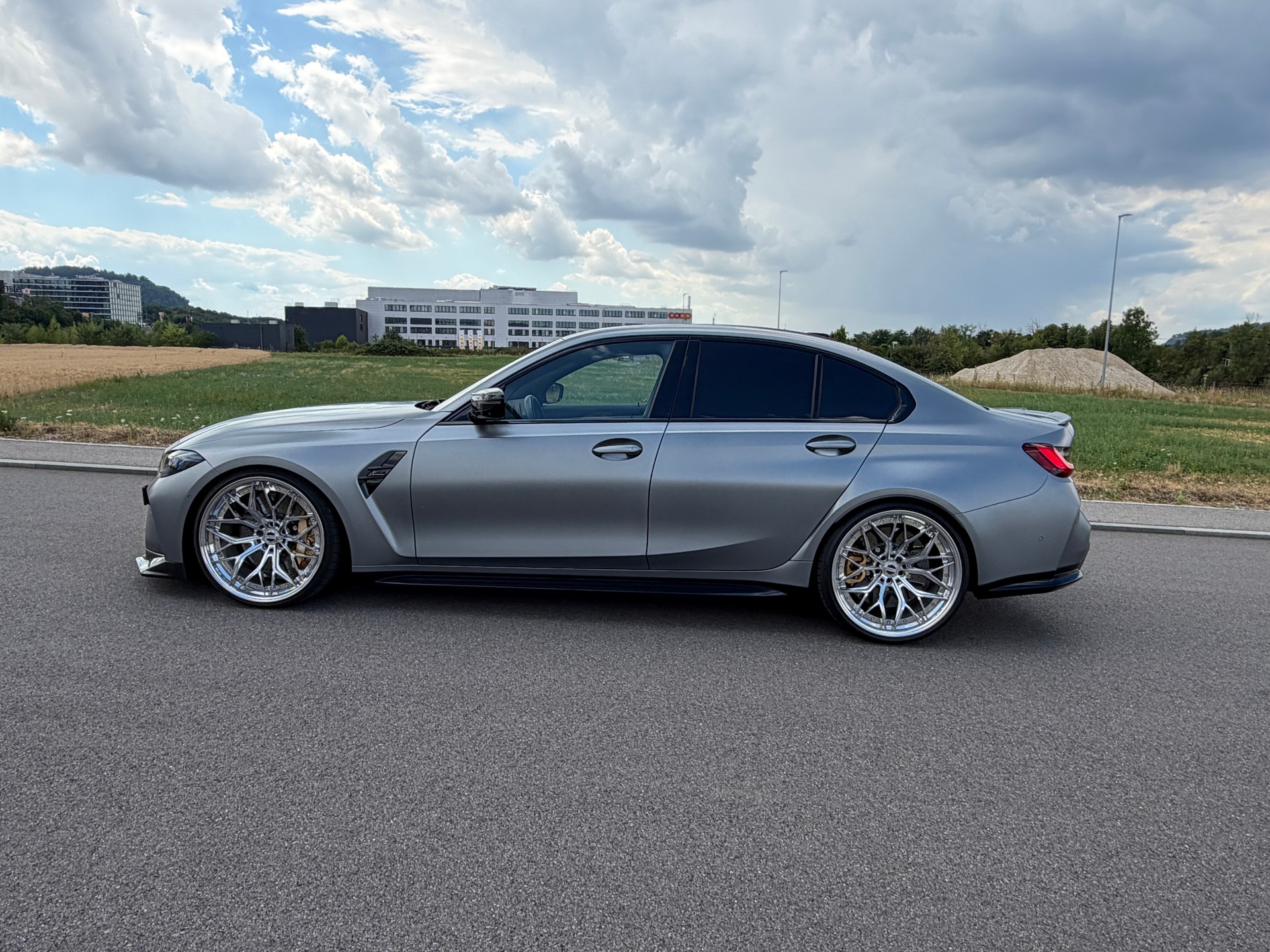 BMW M3 Competition M xDrive-showroom-element-3