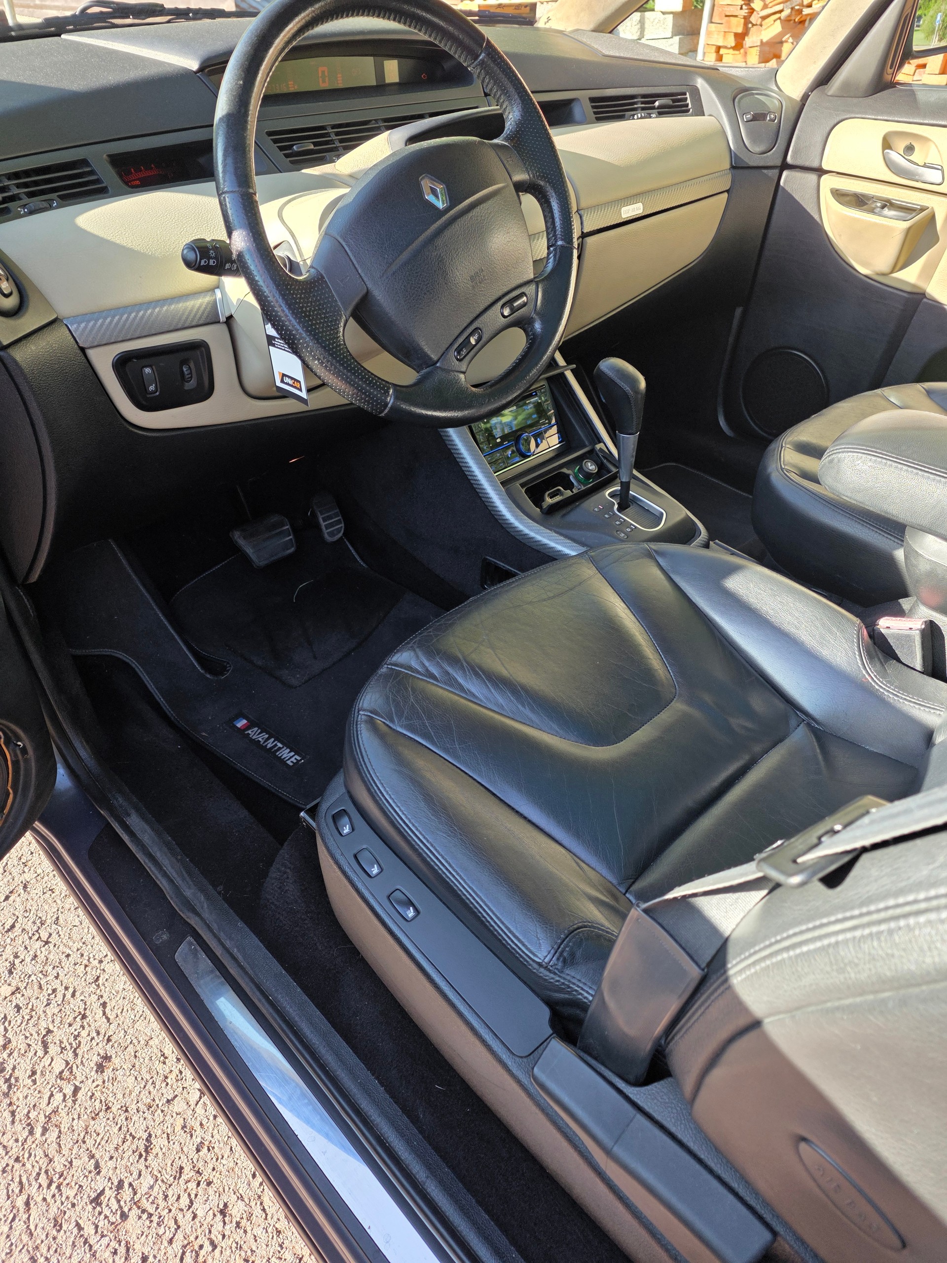 RENAULT 3.0 V6 24V Privilège-image-3