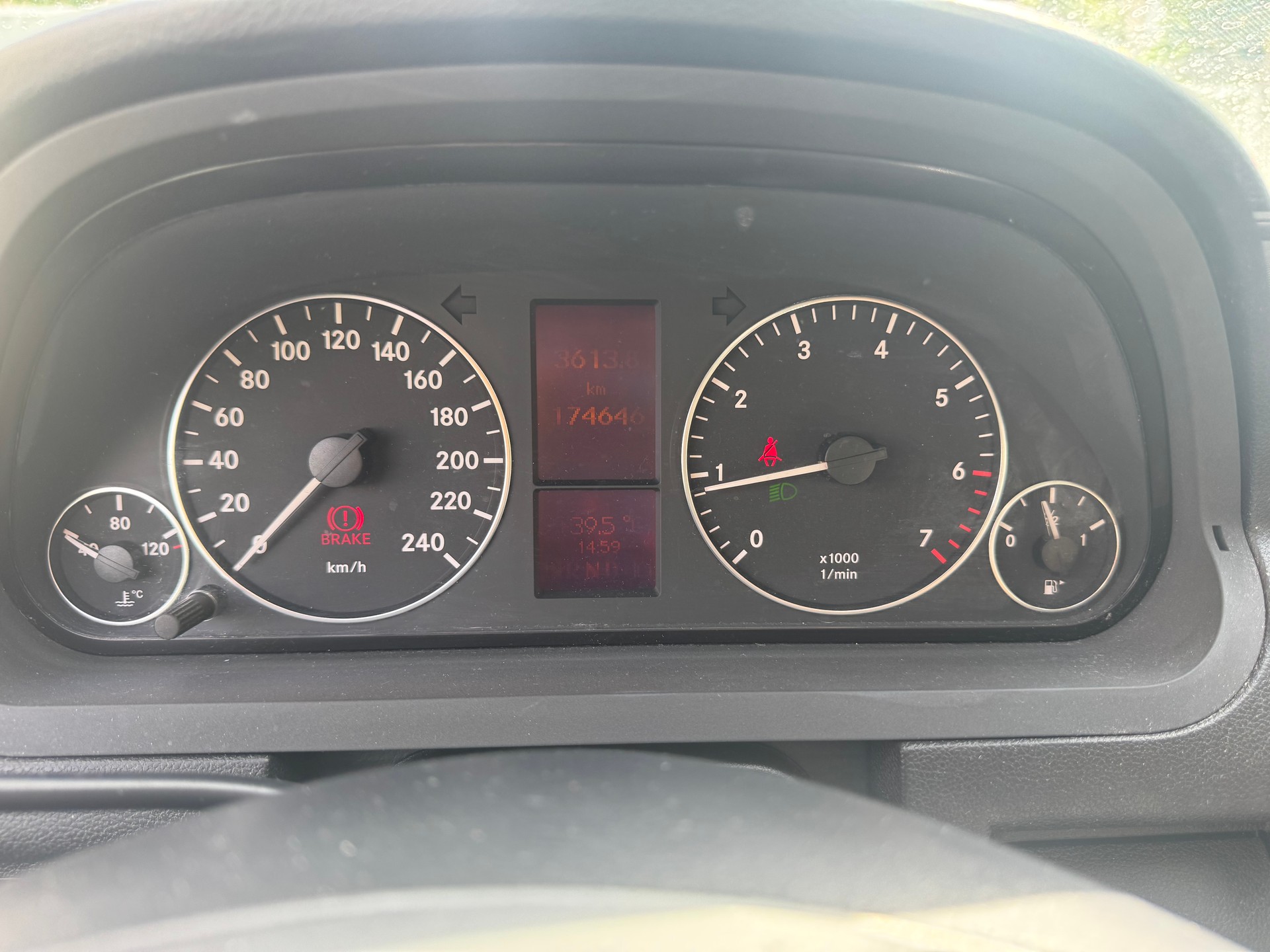 MERCEDES-BENZ A 180 (170) Elégance Autotronic-image-6