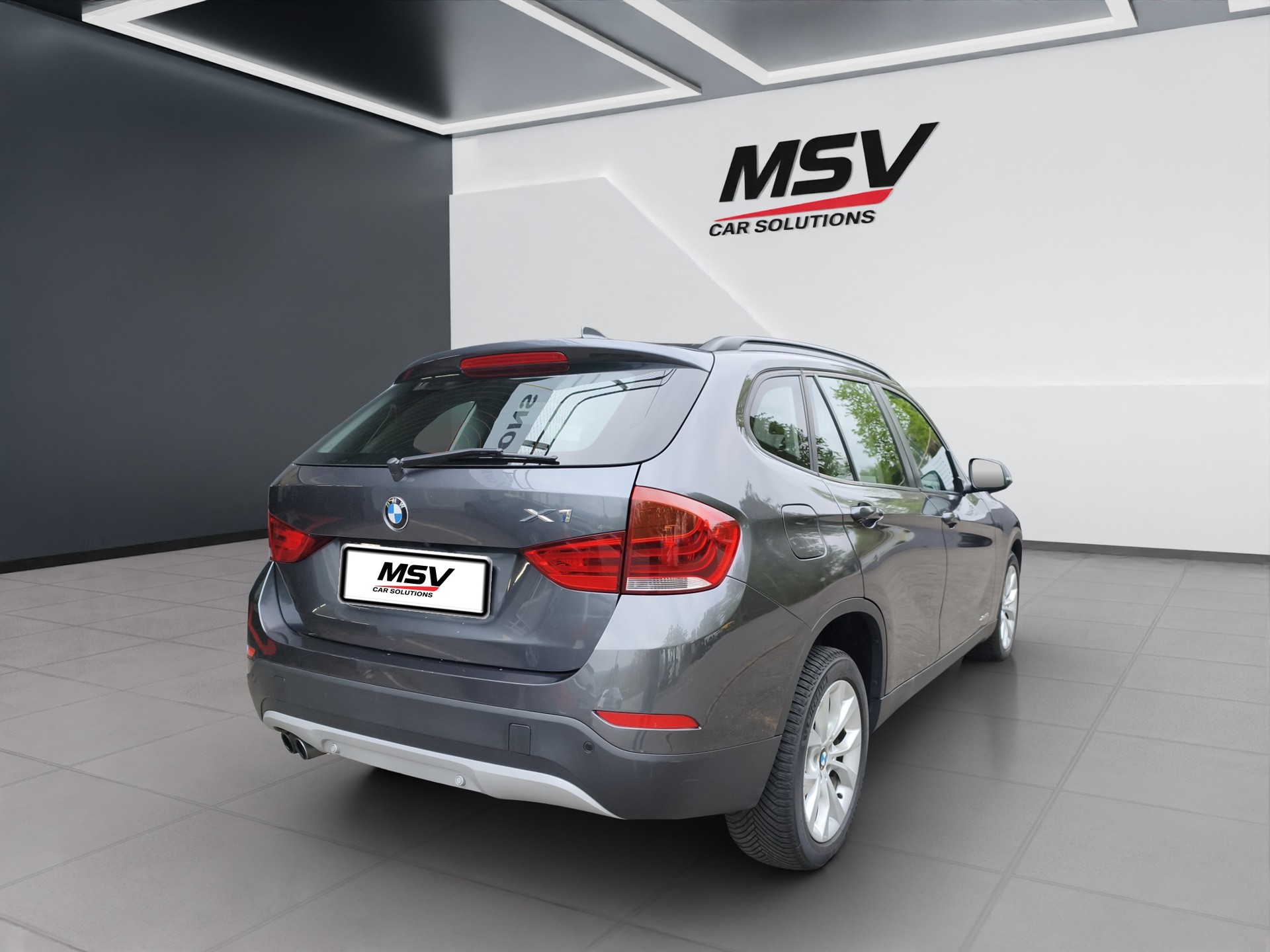 BMW X1 xDrive 20i Steptronic-showroom-element-2