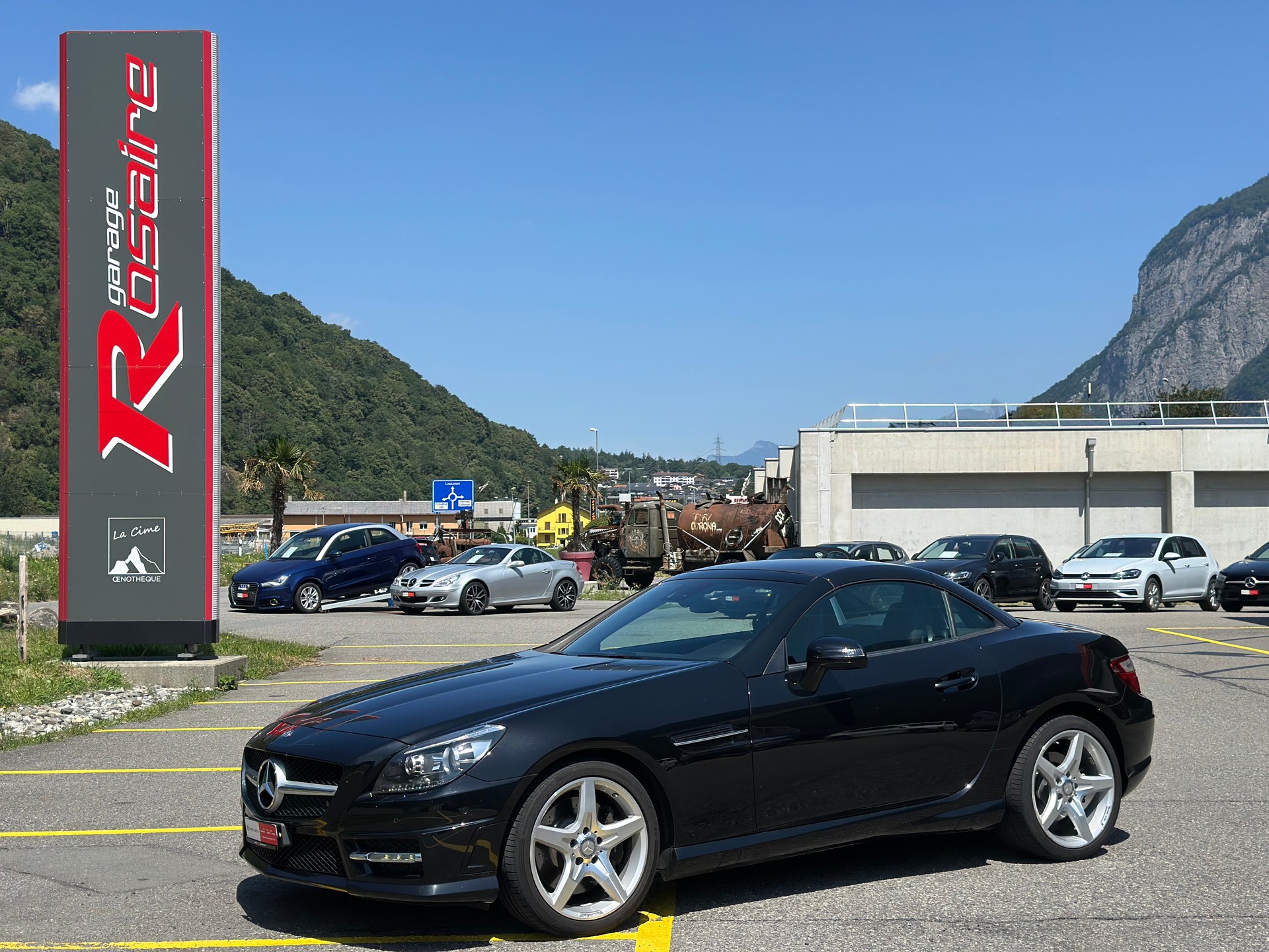 MERCEDES-BENZ SLK 300 9G-Tronic AMG LINE-showroom-element-1