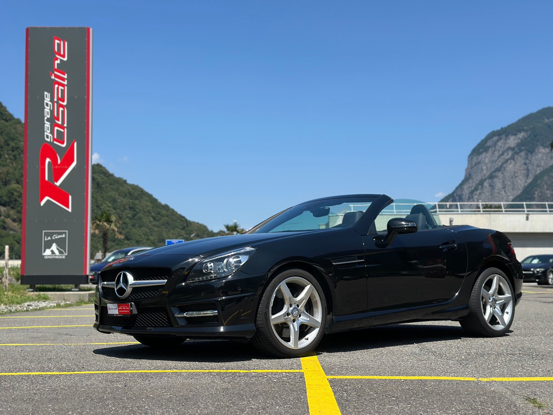 MERCEDES-BENZ SLK 300 9G-Tronic AMG LINE