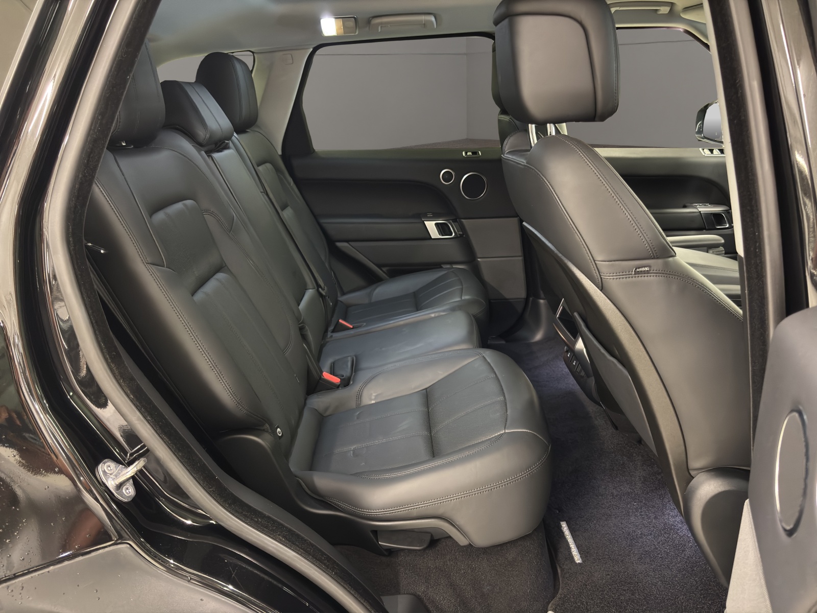 LAND ROVER Range Rover Sport 2.0 SD4 SE Automatic-image-18
