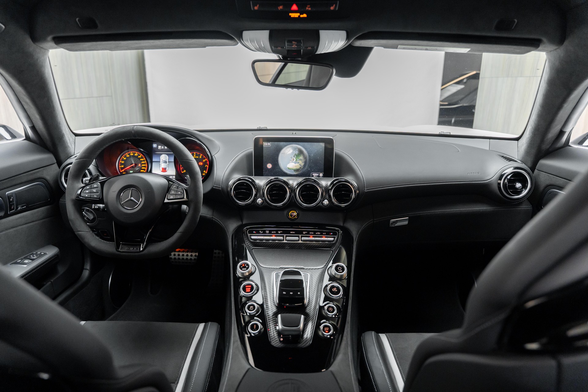 MERCEDES-BENZ AMG GT R Speedshift DCT-showroom-element-2