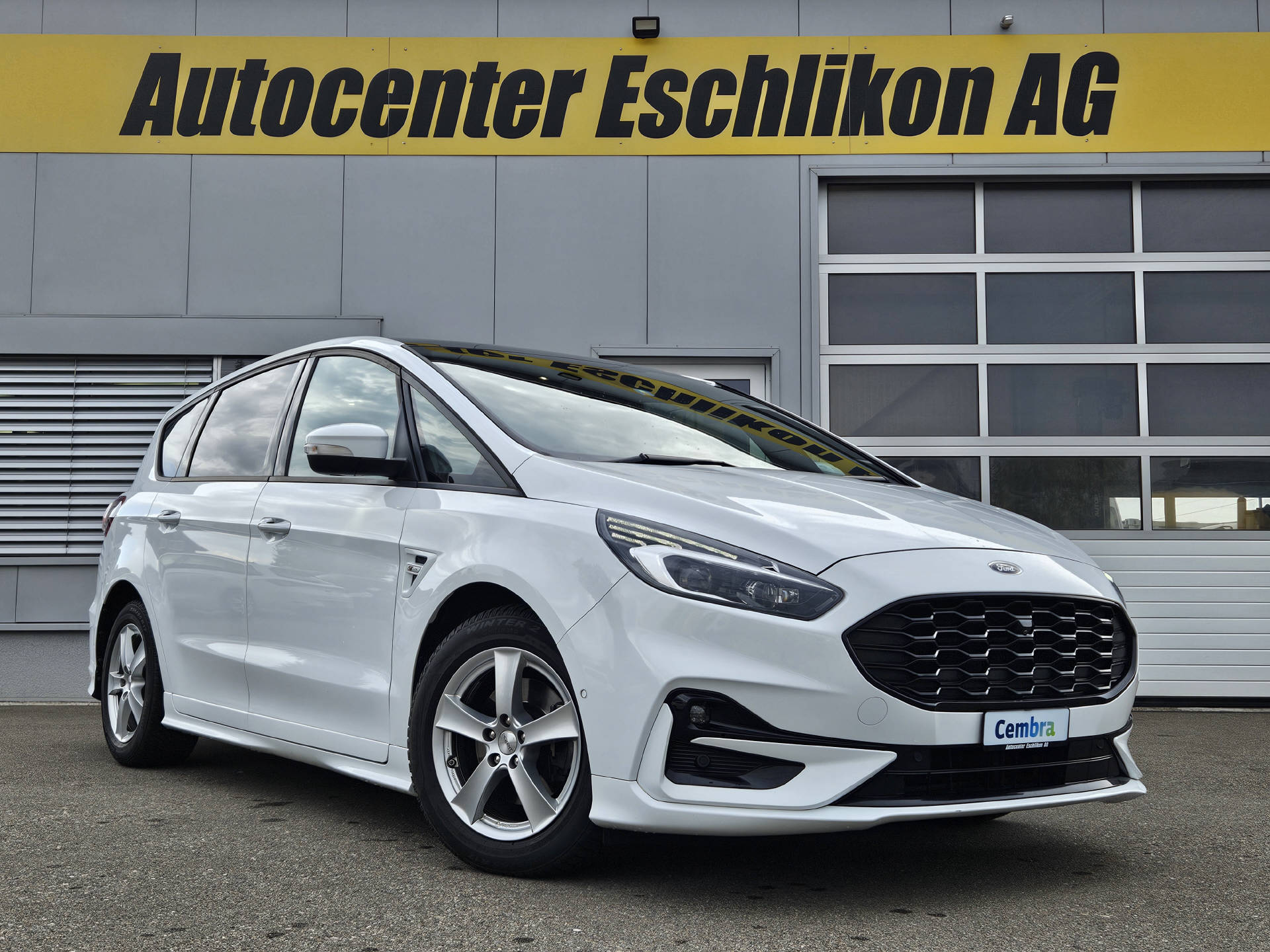 FORD S-Max 2.5 Hybrid ST-Line * 7- Plätzer * Absolute Top Ausstattung *-showroom-element-2