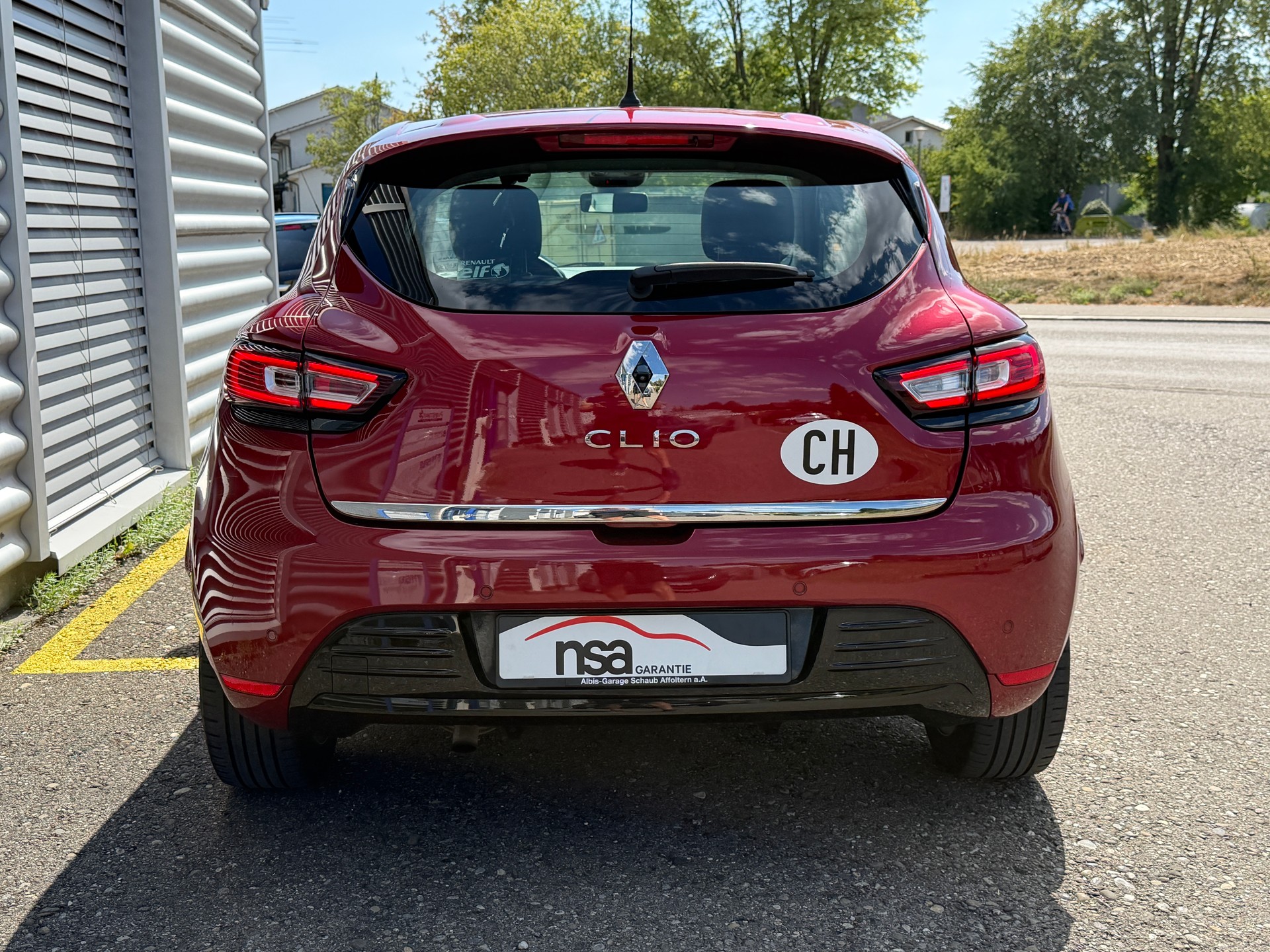 RENAULT Clio 1.2 TCe 120 Intens S/S-image-8