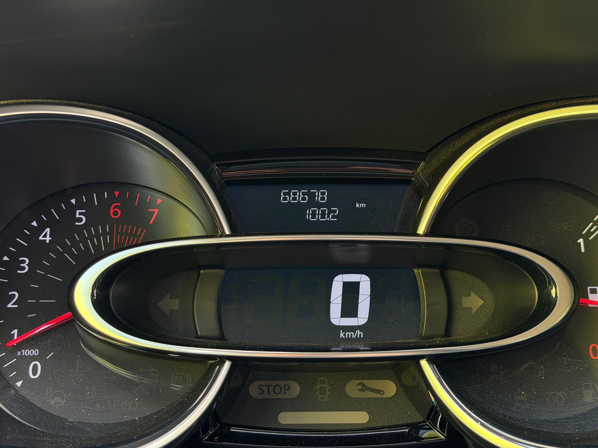 RENAULT Clio 1.2 TCe 120 Intens S/S-image-16
