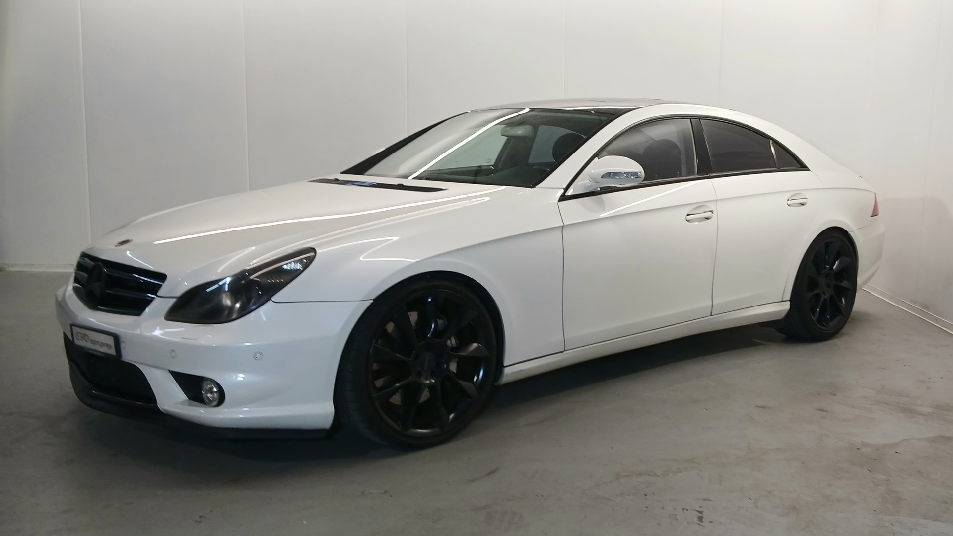MERCEDES-BENZ CLS 55 AMG Automatic-showroom-element-1