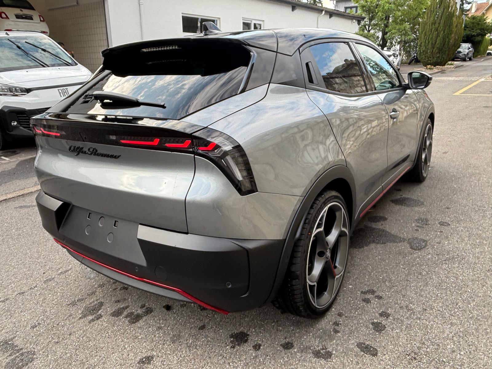 ALFA ROMEO JUNIOR Elettrica Veloce Sport Tech Sky-showroom-element-3