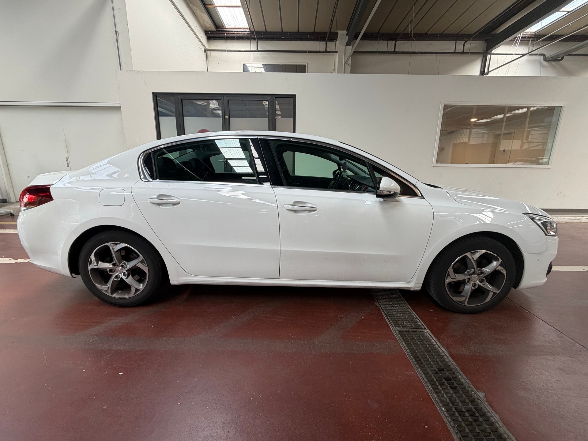 PEUGEOT 508 SW 1.6 THP Allure Automatic-showroom-element-3