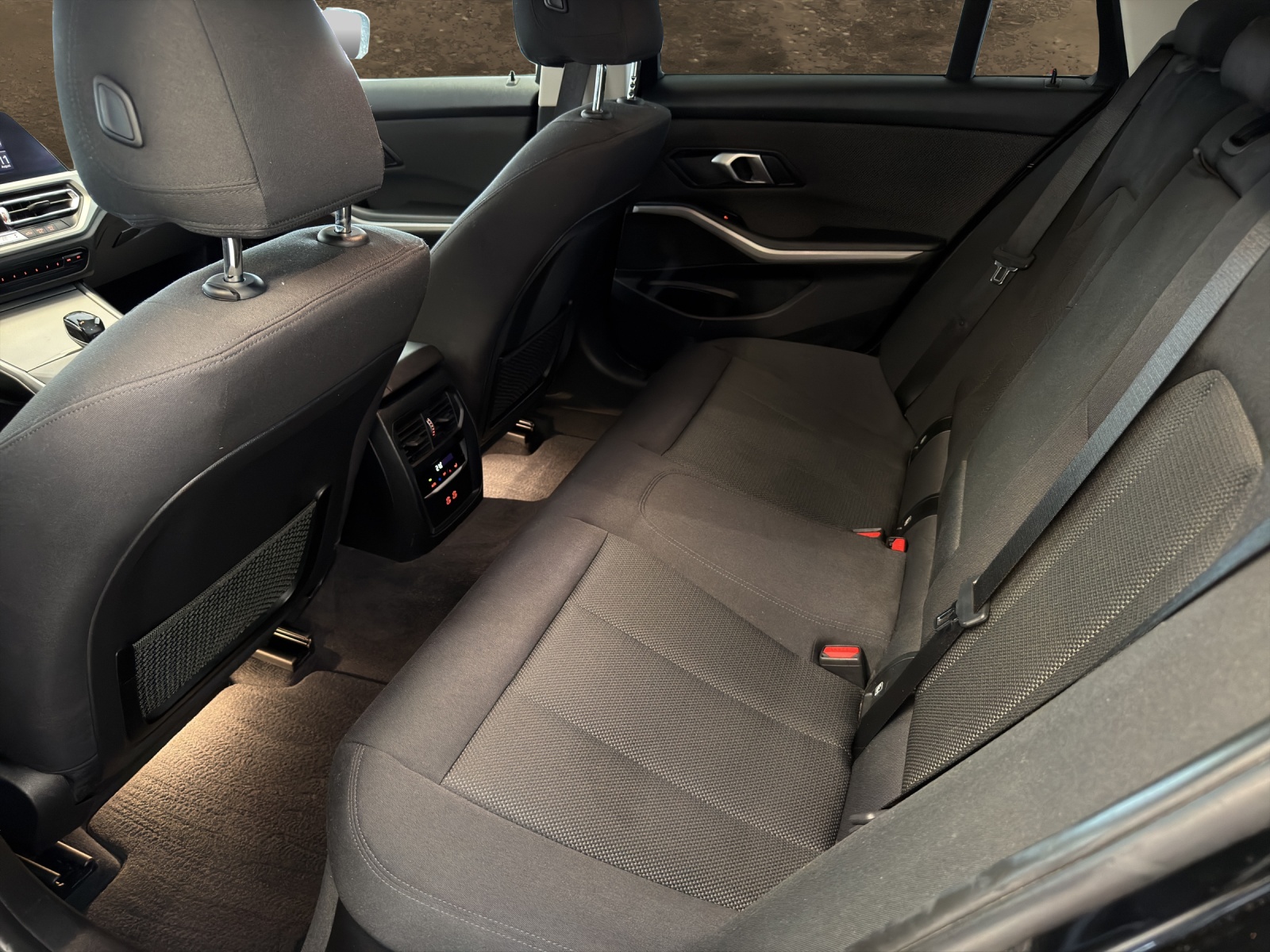 BMW 318d 48V Touring Steptronic-image-8
