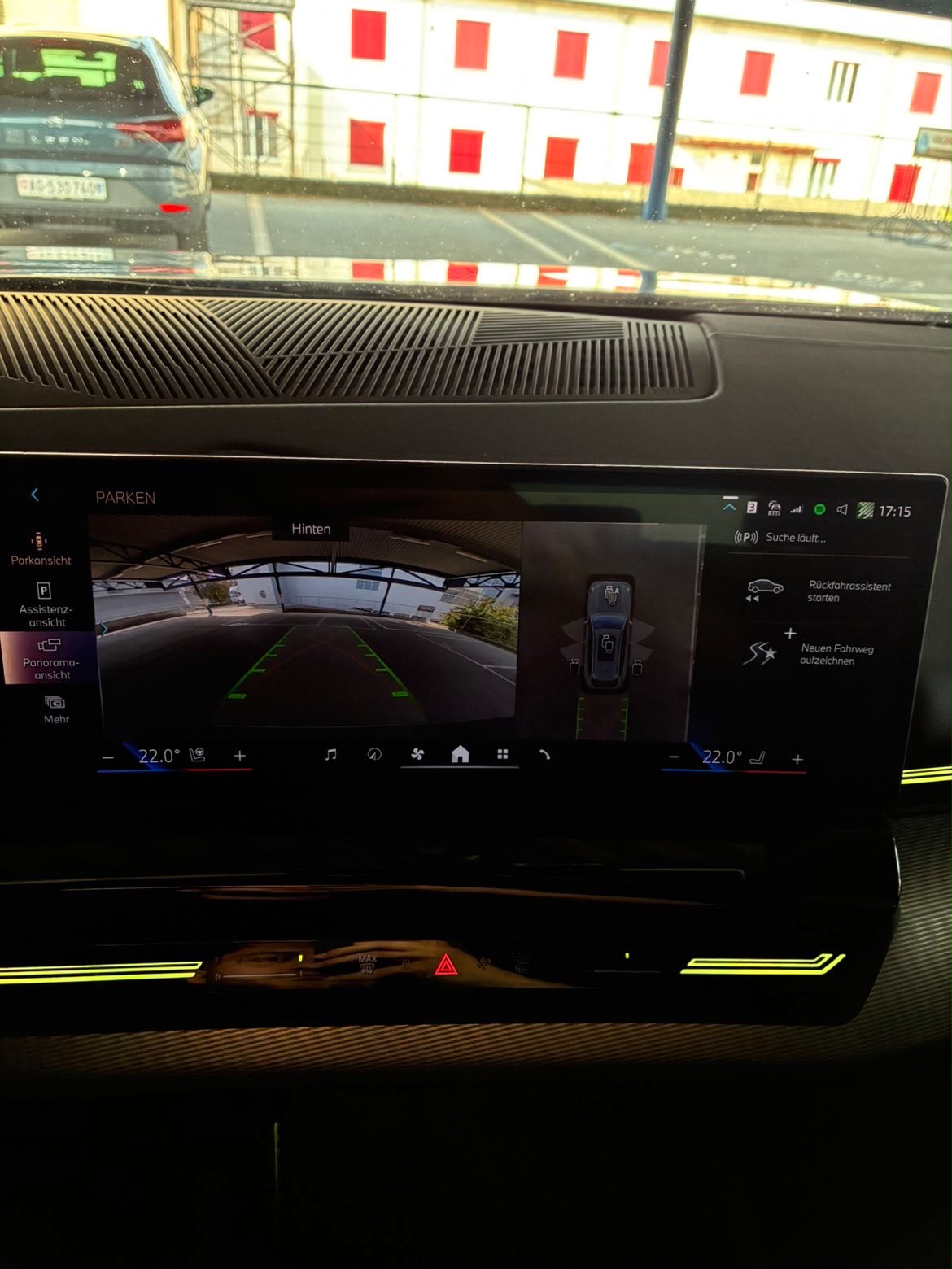 BMW 520d xDrive-image-14