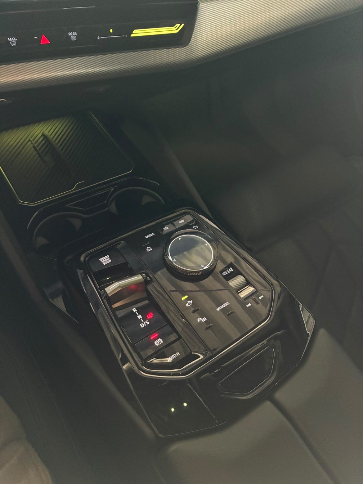 BMW 520d xDrive-image-13