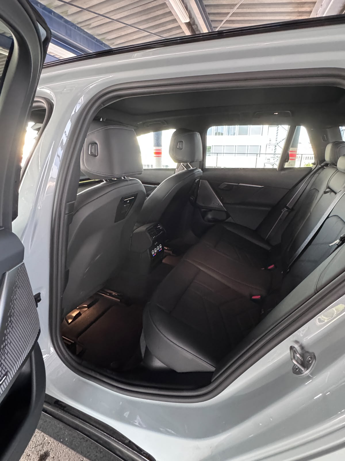 BMW 520d xDrive-image-9