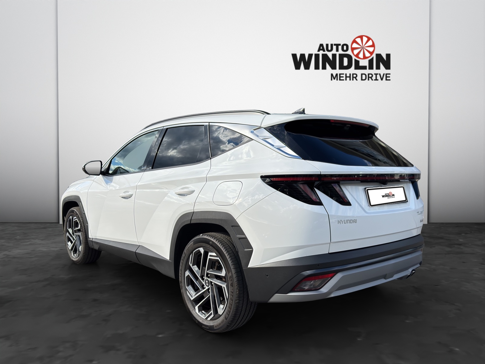 HYUNDAI Tucson 1.6 T-GDi HEV Vertex 4WD MY25-showroom-element-2