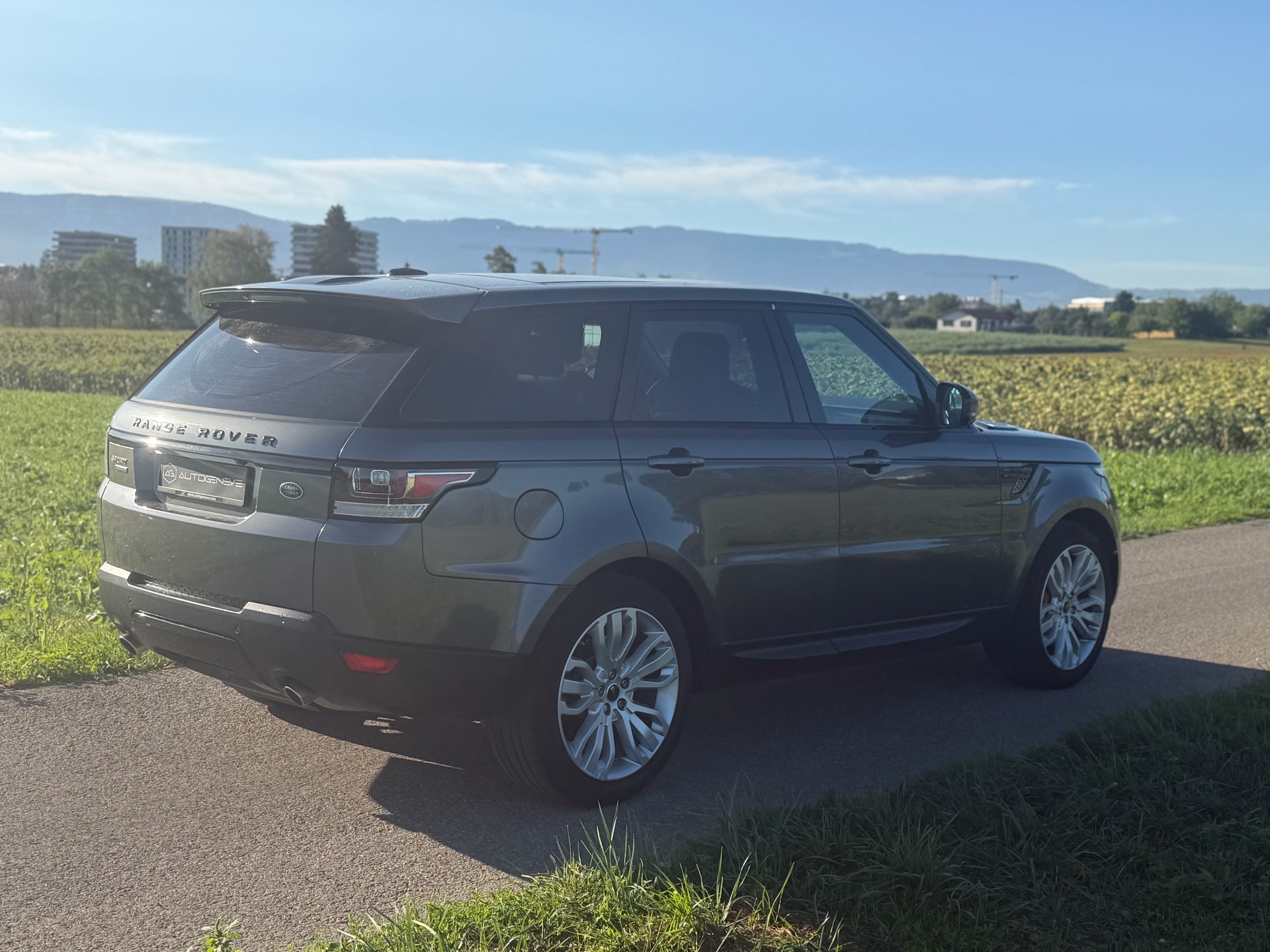 LAND ROVER Range Rover Sport 3.0 SDV6 Autobiography Automatic-image-8