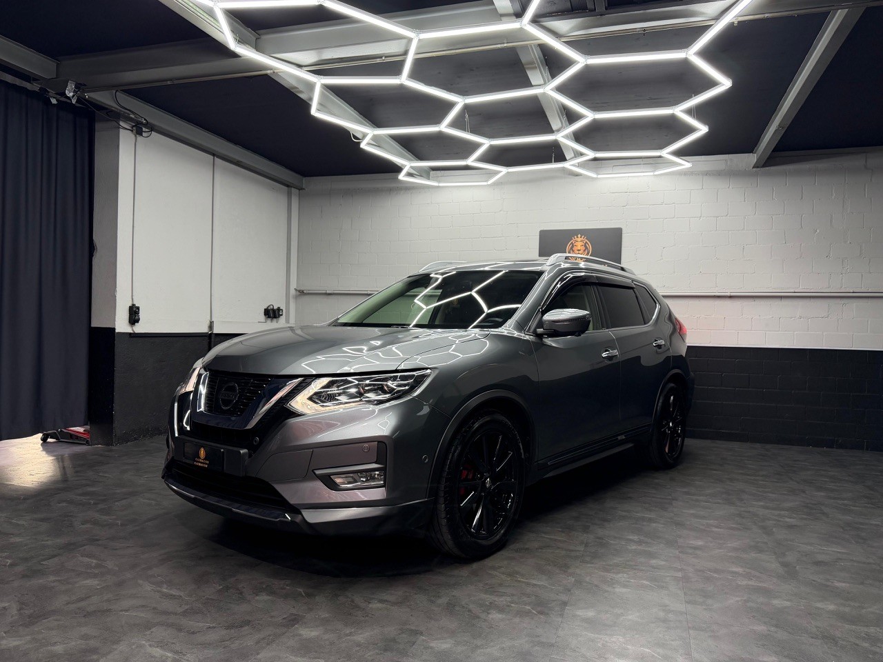 NISSAN X-Trail 2.0 dCi ALL-MODE 4x4 | Panorama Dach | Eibach Tiefergelegt | 360° Kamera | Bose | Carbon | Leder-showroom-element-2