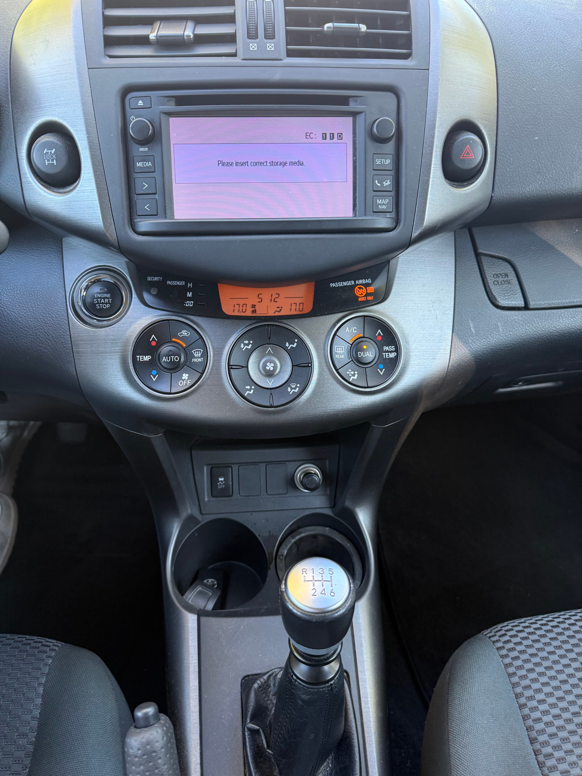 TOYOTA RAV-4 2.2D-4D Style-image-10