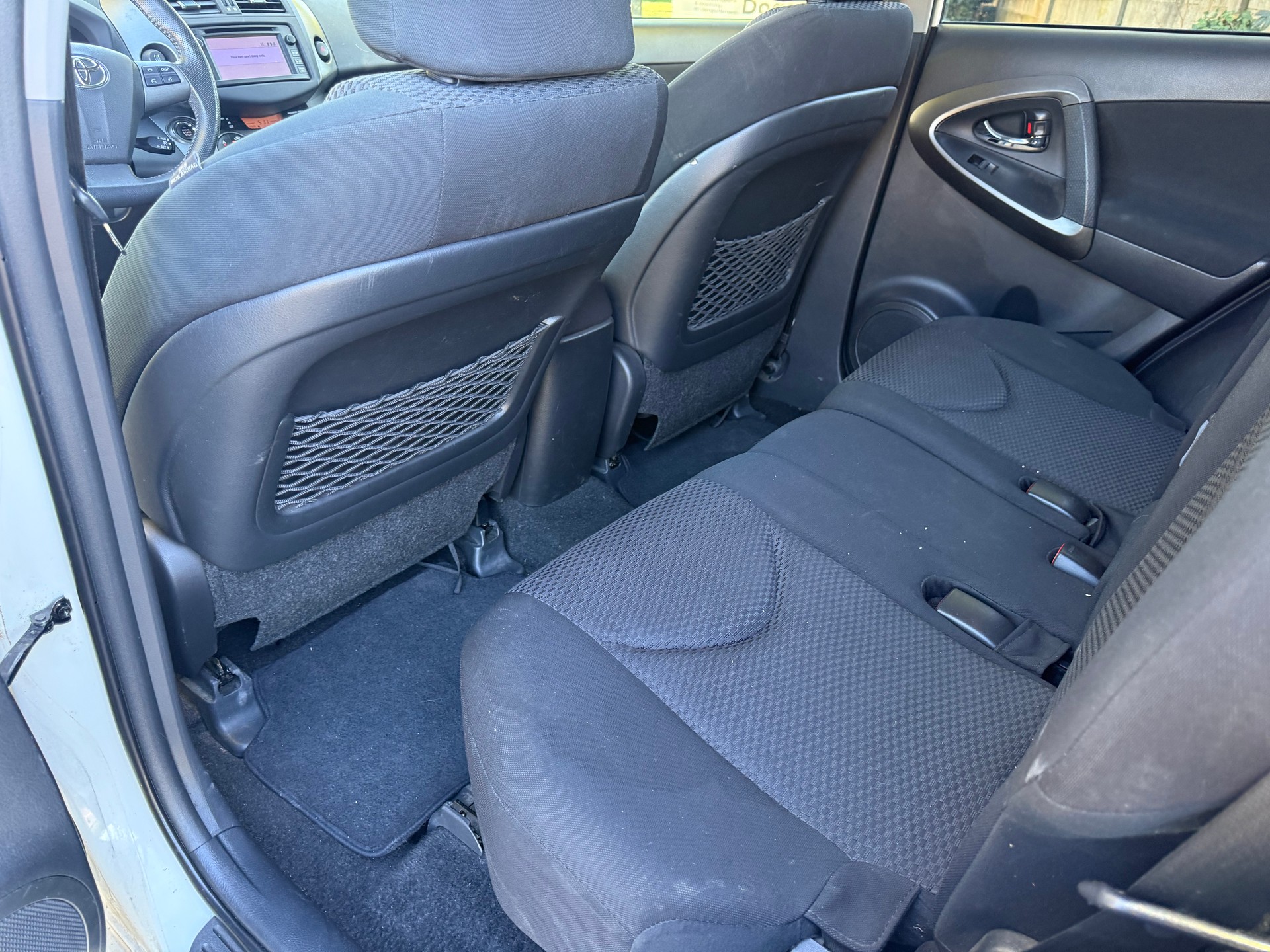 TOYOTA RAV-4 2.2D-4D Style-image-6
