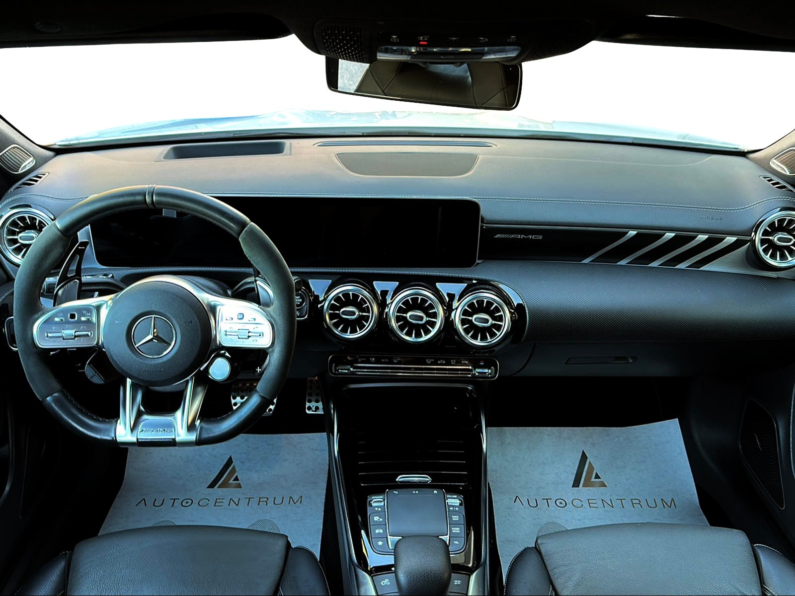 MERCEDES-BENZ CLA 45 S AMG 4Matic+ 8G-DCT-image-10