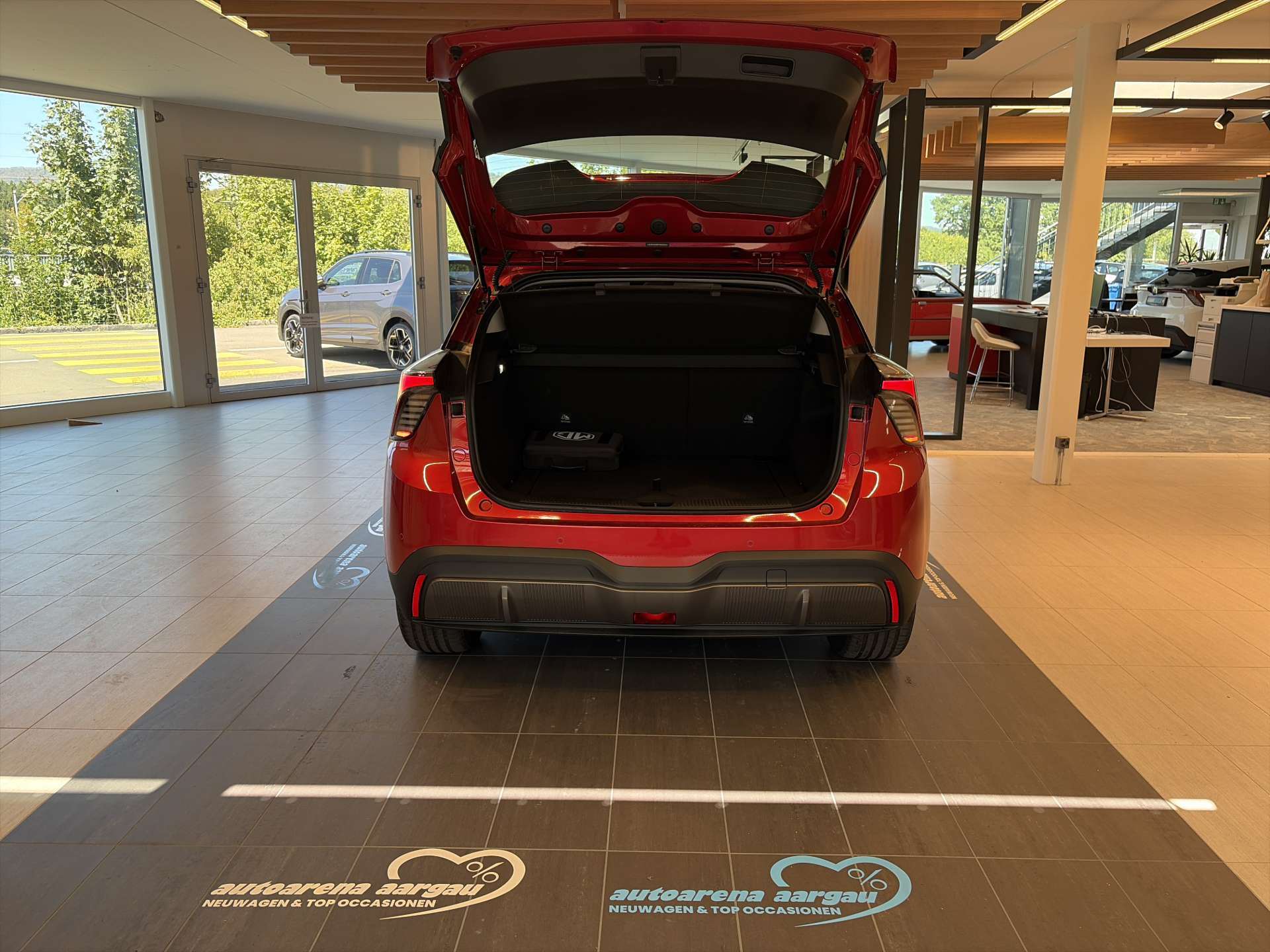 MG 4 EV 64kWh Premium Facelift Automat-image-6