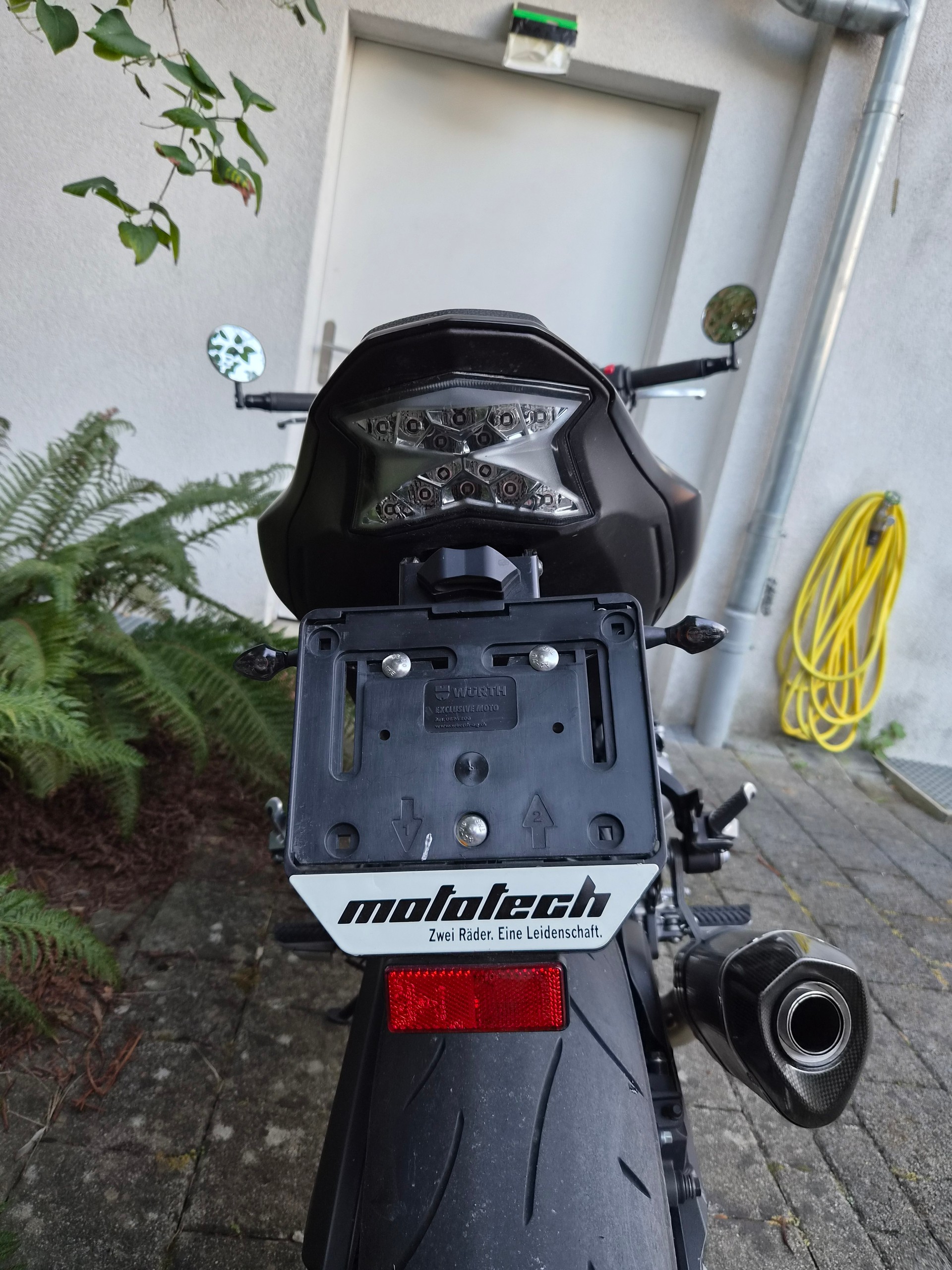 KAWASAKI Z 900-image-8