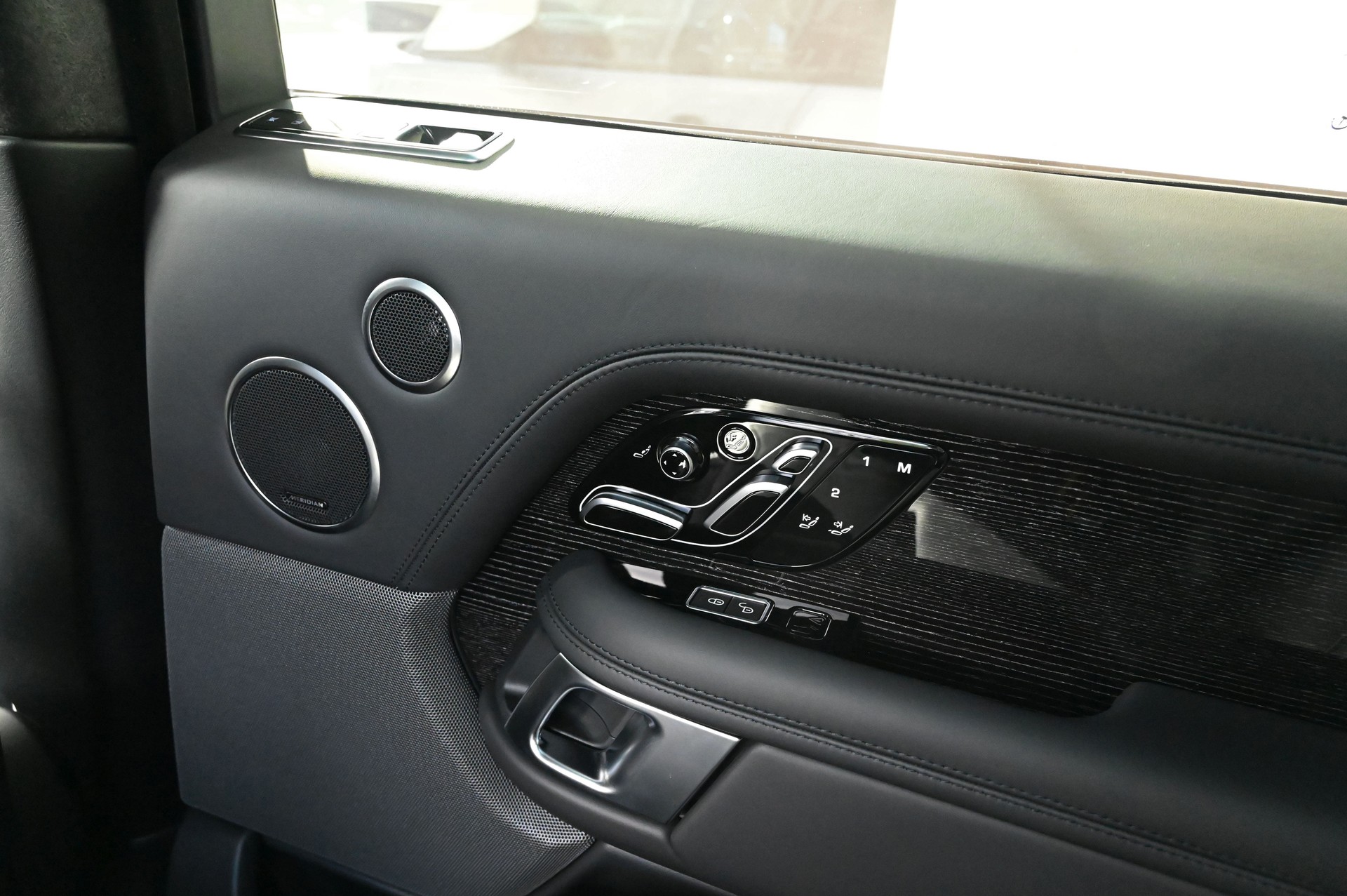 LAND ROVER Range Rover 5.0 V8 S/C AB Automatic-image-21