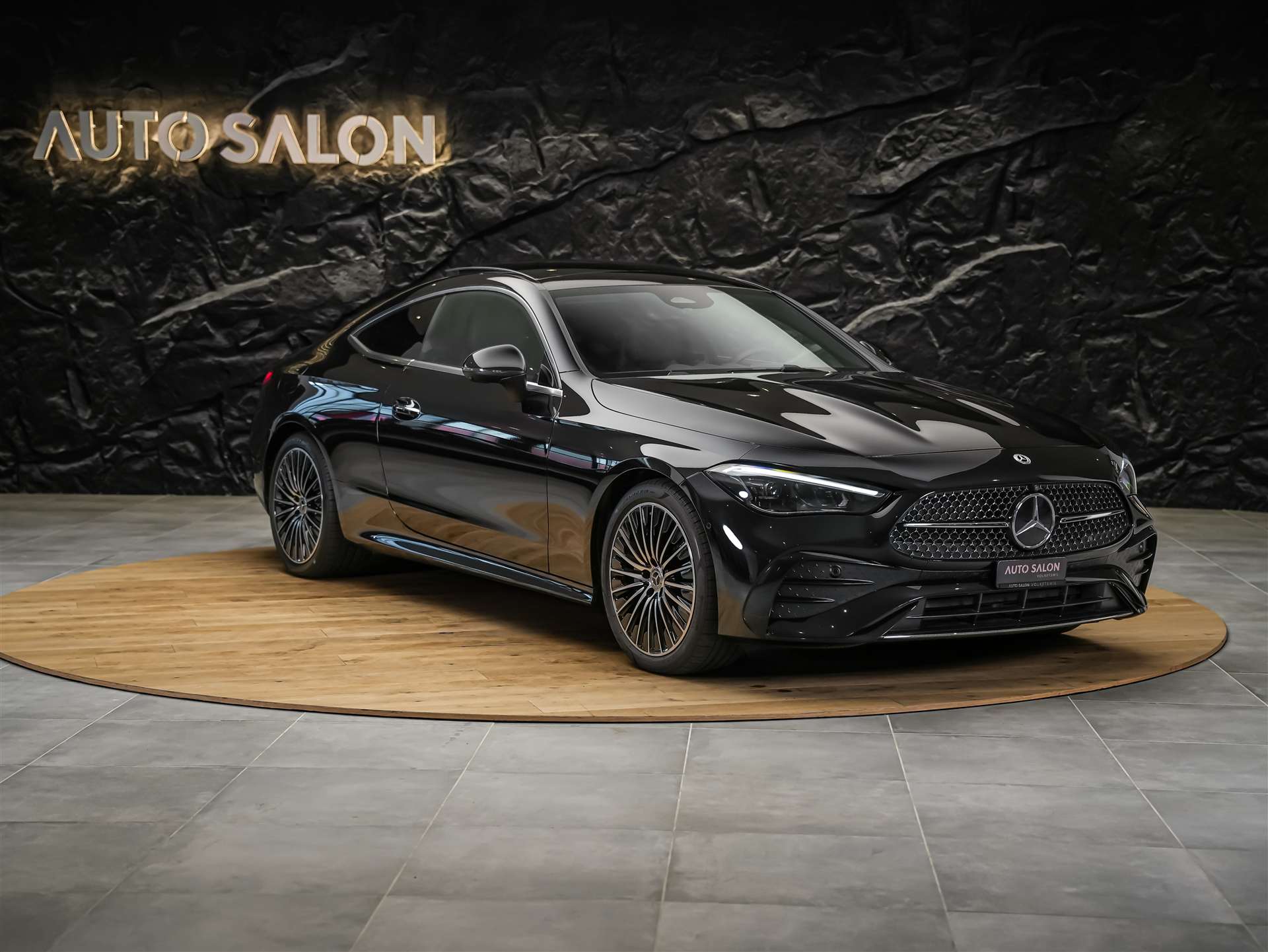 MERCEDES-BENZ CLE 200 AMG Line 4matic Coupé*Panorama*360° Kamera*Werksgarantie*-image-6