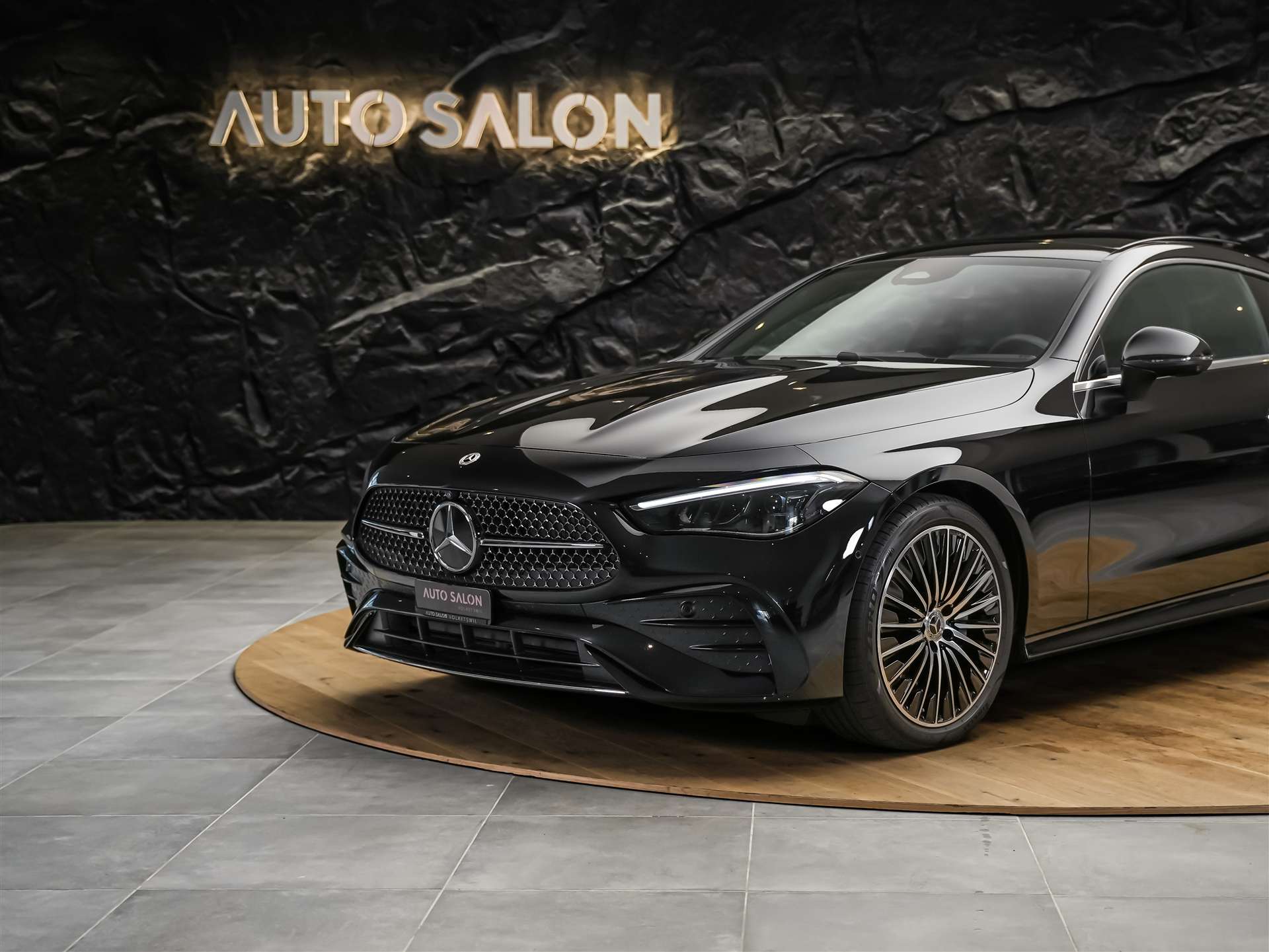 MERCEDES-BENZ CLE 200 AMG Line 4matic Coupé*Panorama*360° Kamera*Werksgarantie*-image-13