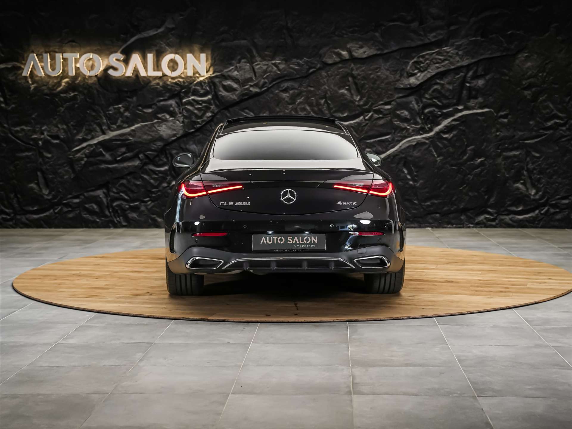MERCEDES-BENZ CLE 200 AMG Line 4matic Coupé*Panorama*360° Kamera*Werksgarantie*-image-4