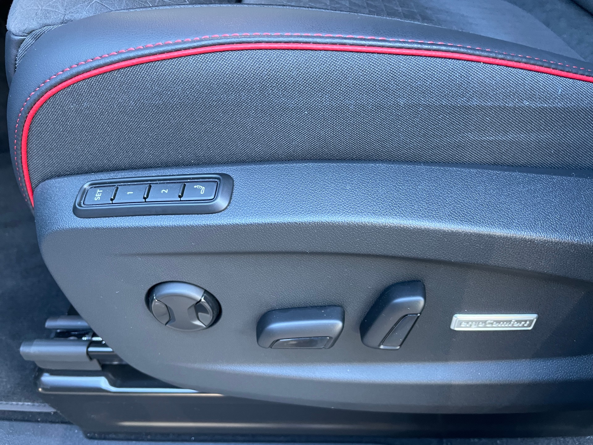 VW ID.Buzz LWB GTX 4 Motion, 7-Sitzer-image-25