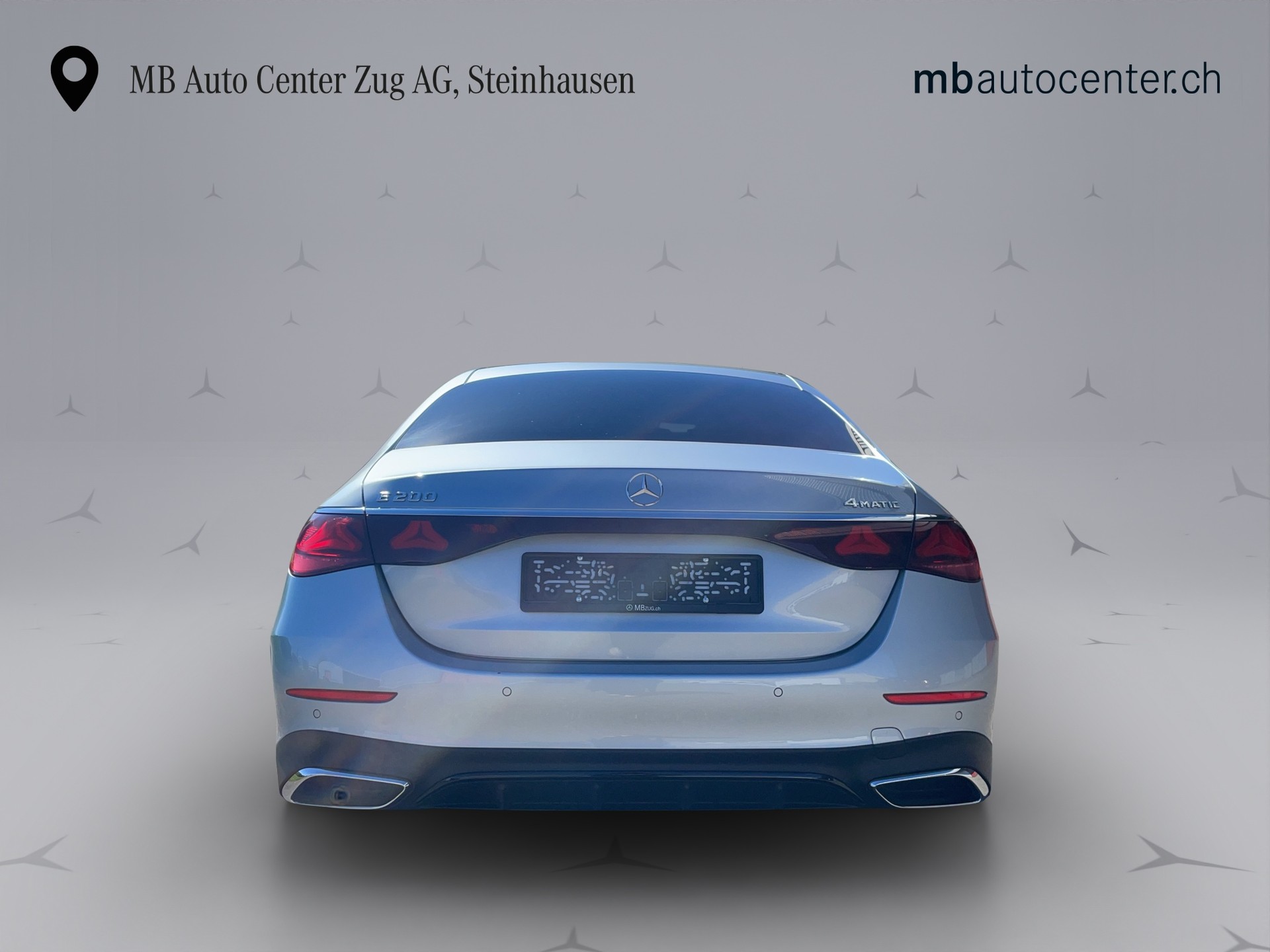 MERCEDES-BENZ E 200 AMG Line 4matic-image-4