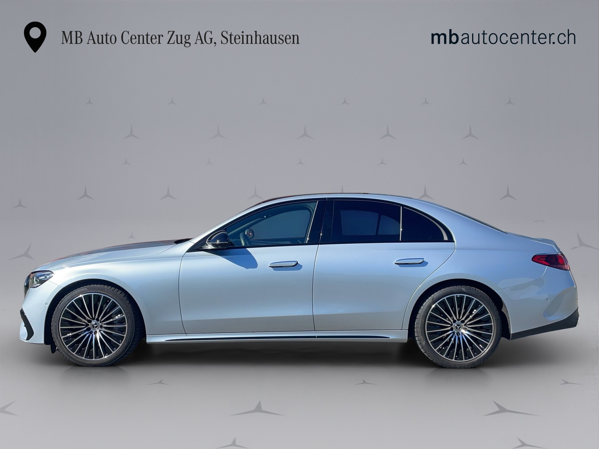 MERCEDES-BENZ E 200 AMG Line 4matic-showroom-element-1