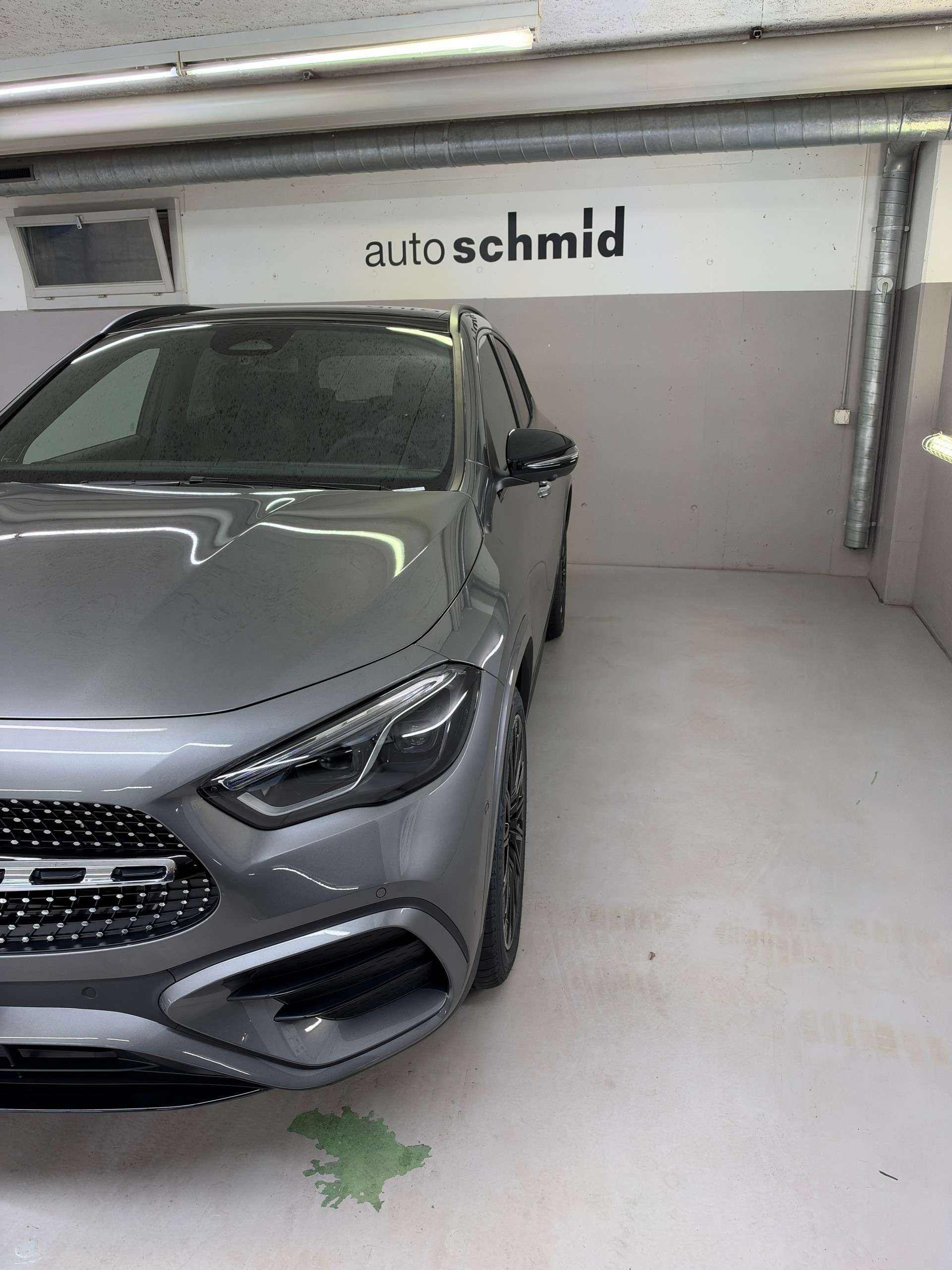 MERCEDES-BENZ GLA 250 e EQ Star-showroom-element-2