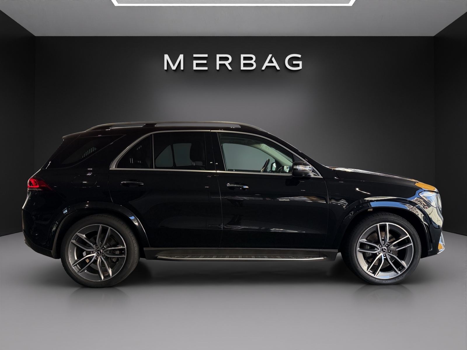 MERCEDES-BENZ GLE 350 d 4Matic AMG Line 9G-Tronic-image-3