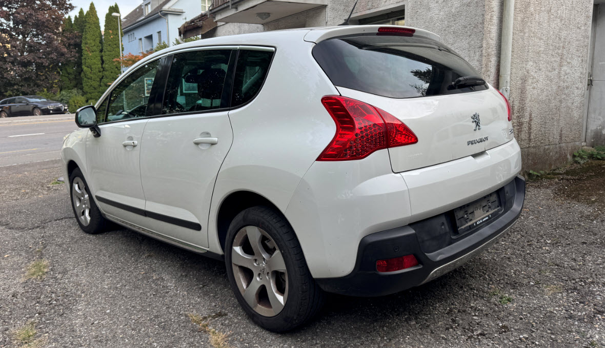 PEUGEOT 3008 1.6 16V T Platinum Tiptronic-showroom-element-2