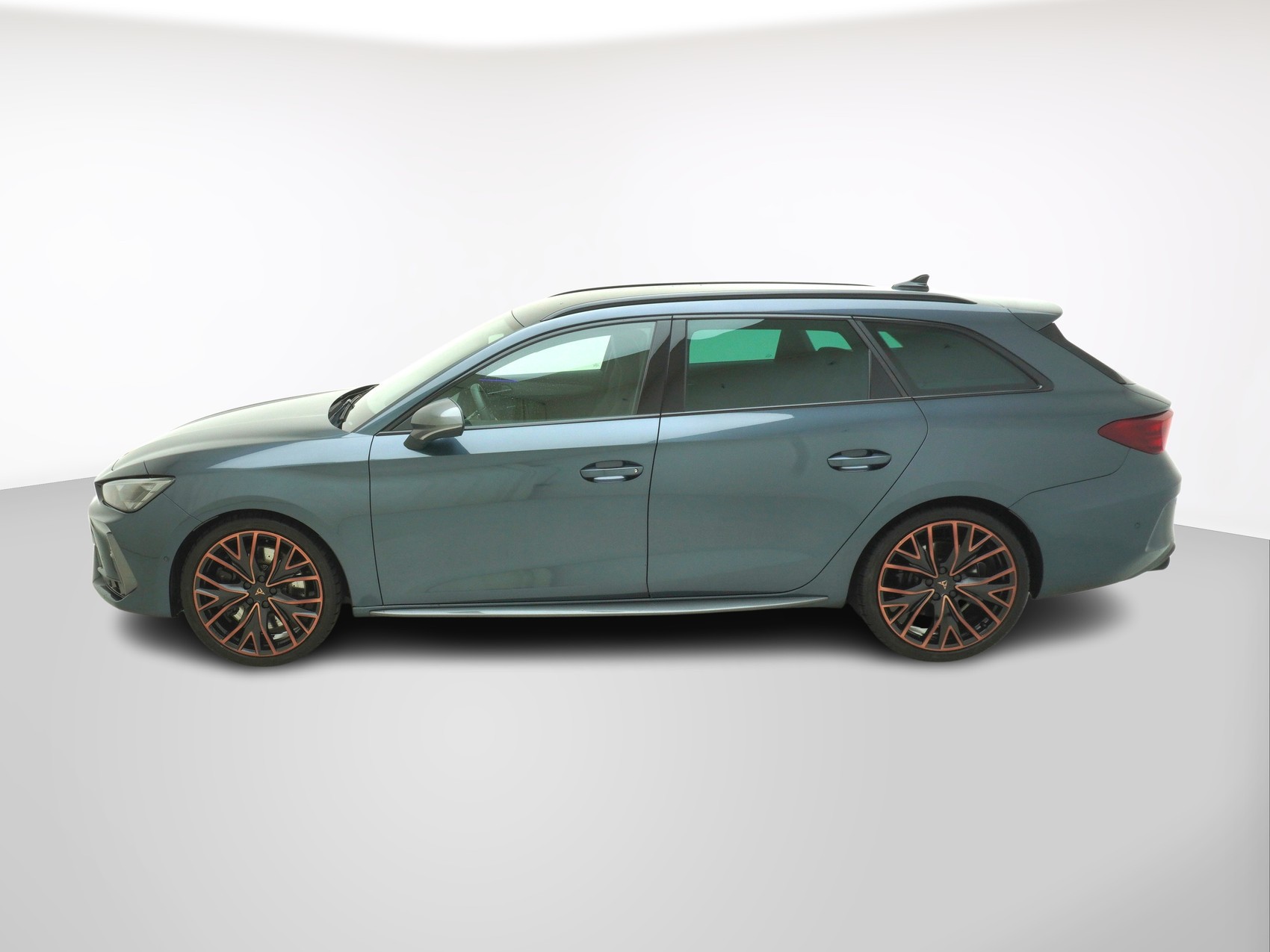 CUPRA Leon ST 2.0 TSI VZ 4Drive DSG-showroom-element-1