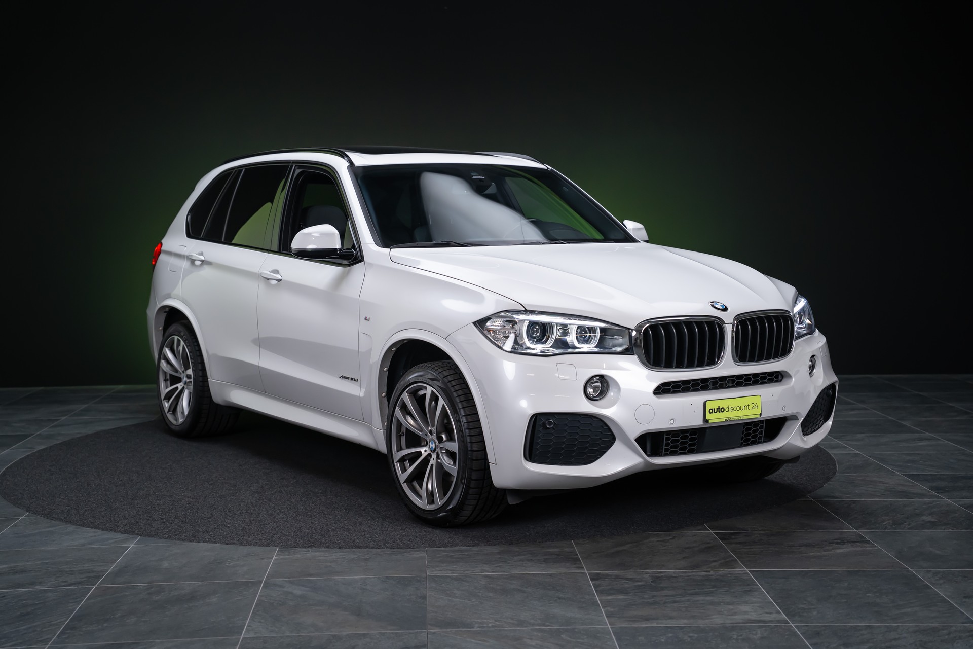 BMW X5 30d xDrive SAG M Sport / 7 Sitzer / Panorama / HeadUp-showroom-element-2