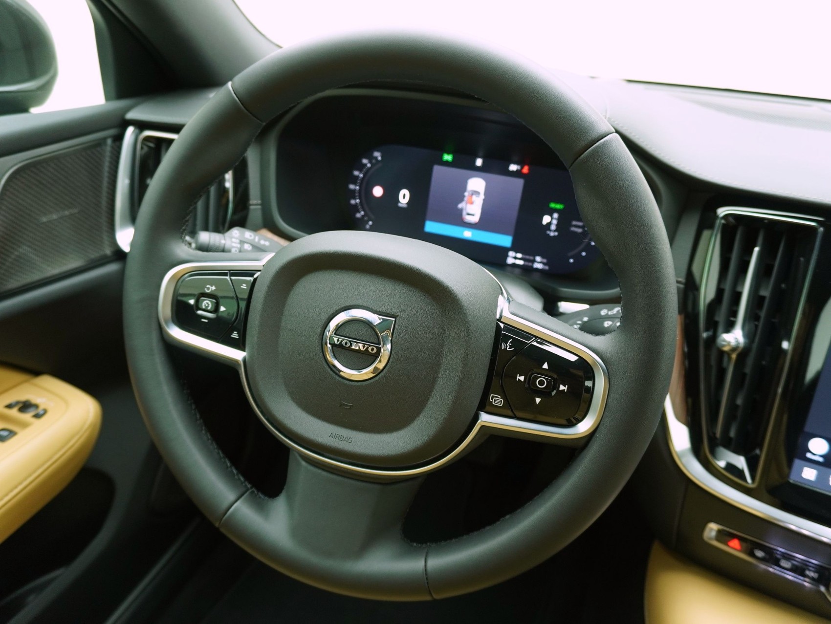VOLVO V60 2.0 T8 TE Ultimate Bright eAWD-image-12