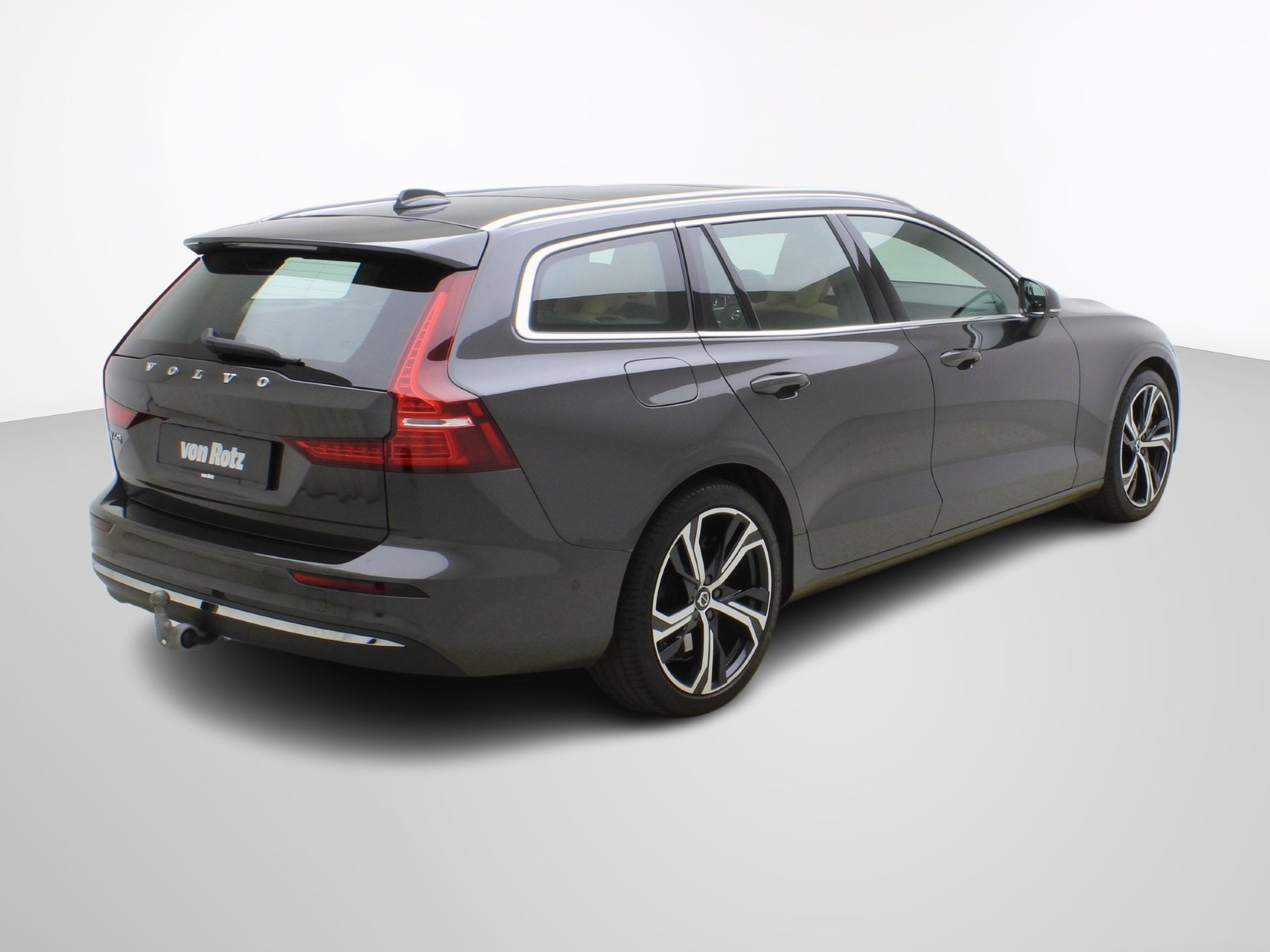 VOLVO V60 2.0 T8 TE Ultimate Bright eAWD-image-5