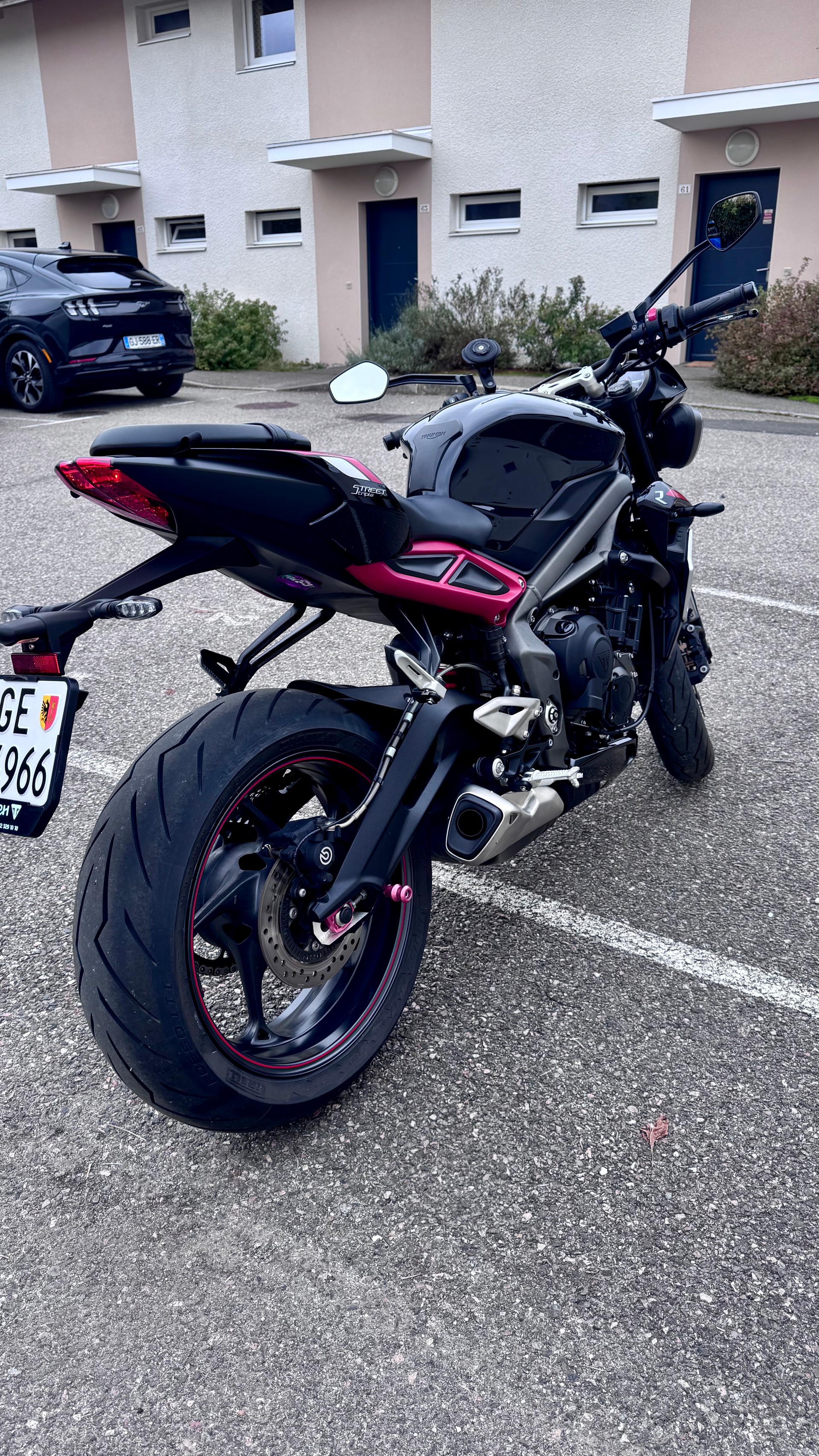 TRIUMPH Street Triple R 765-image-3