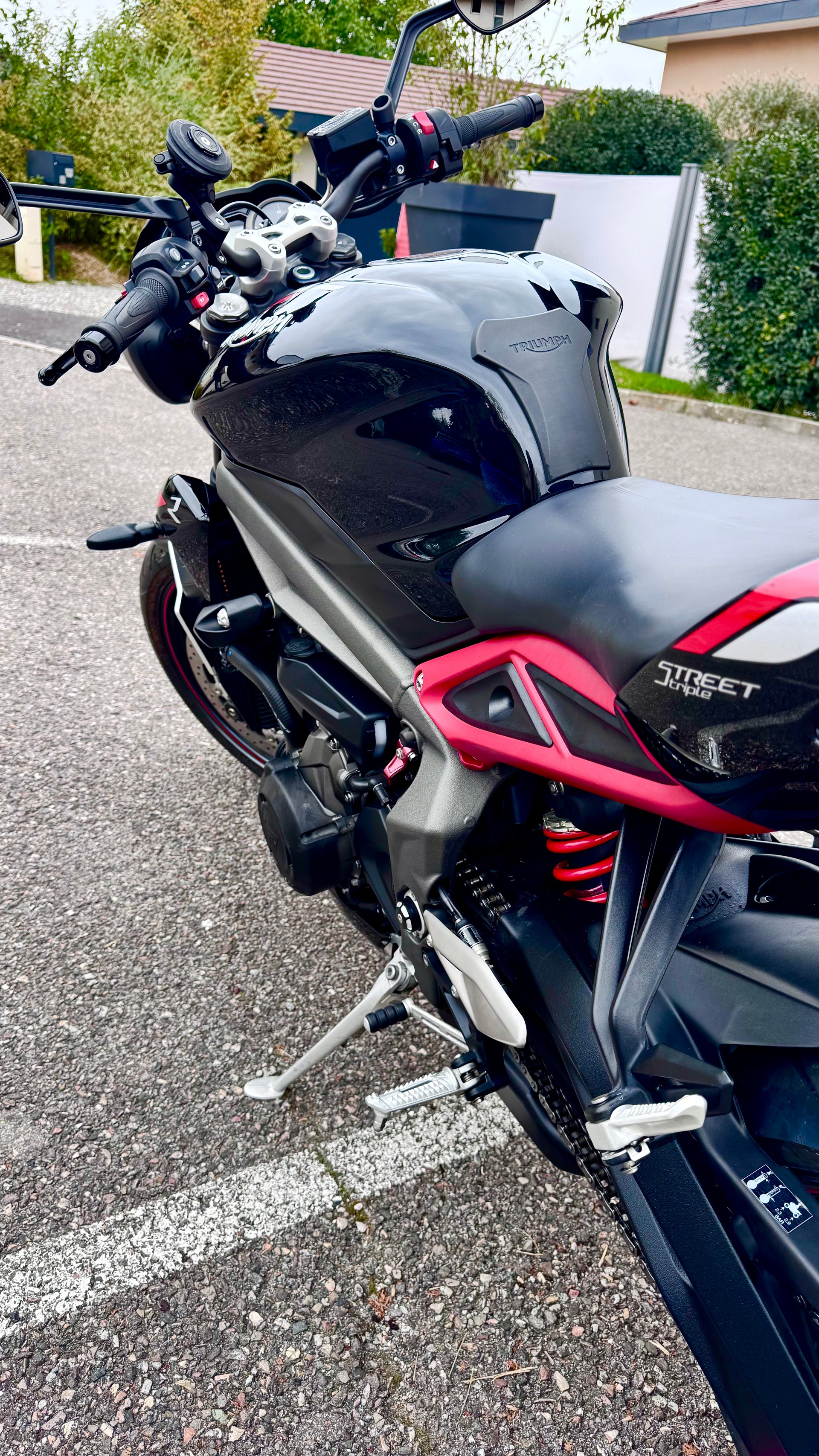 TRIUMPH Street Triple R 765-image-4