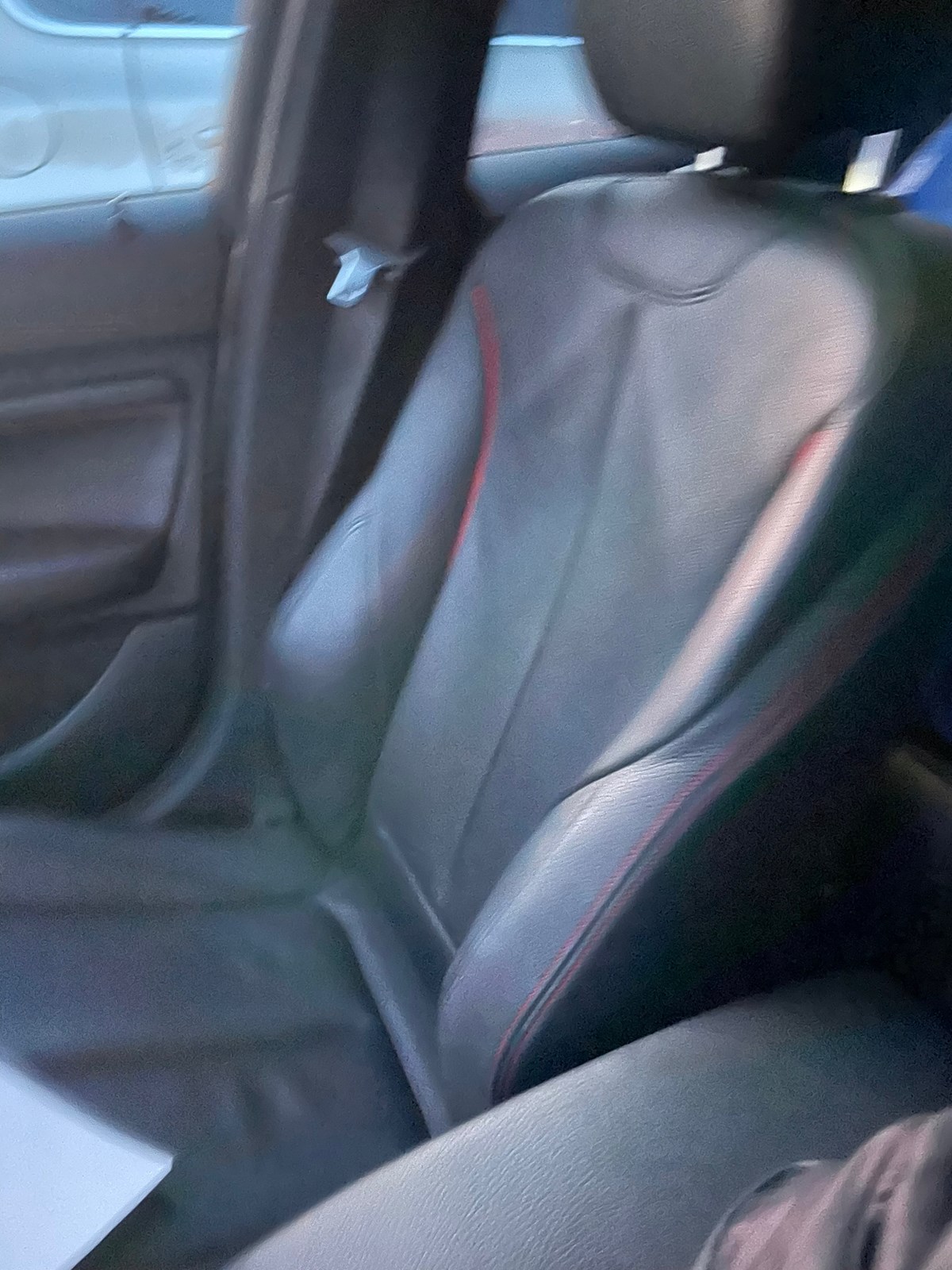 BMW 120d Sport Line-image-7