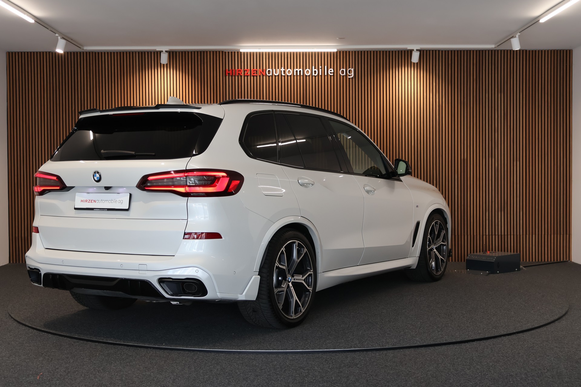 BMW X5 xDrive45e M Sport Steptronic-image-4