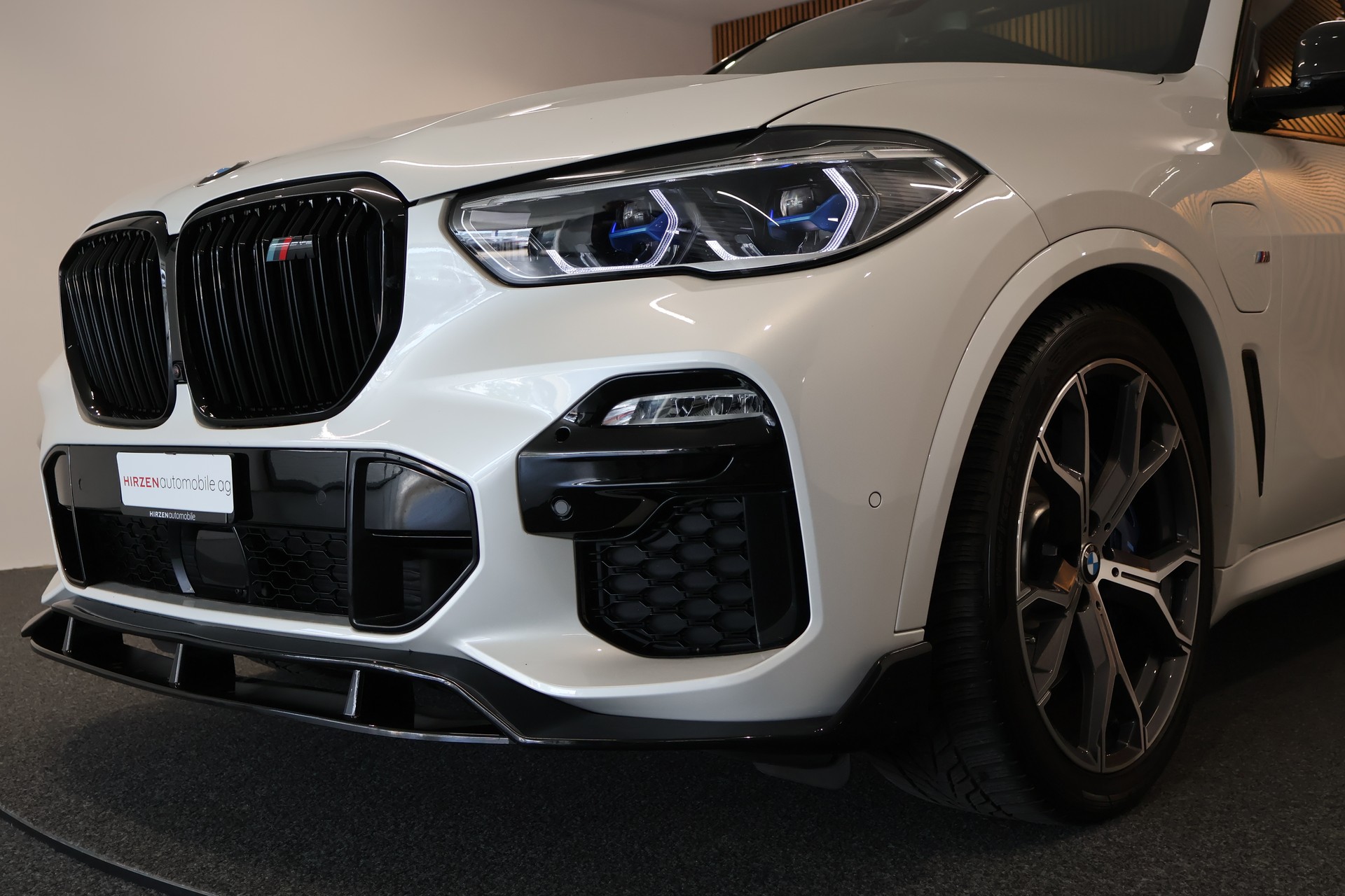BMW X5 xDrive45e M Sport Steptronic-image-29