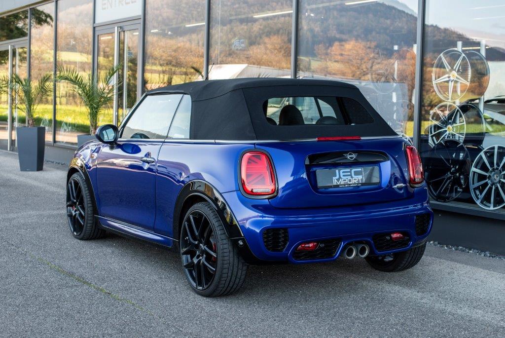 MINI Cooper JCW Cabriolet-image-4