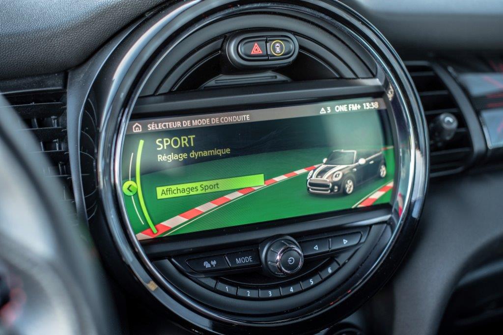 MINI Cooper JCW Cabriolet-image-23